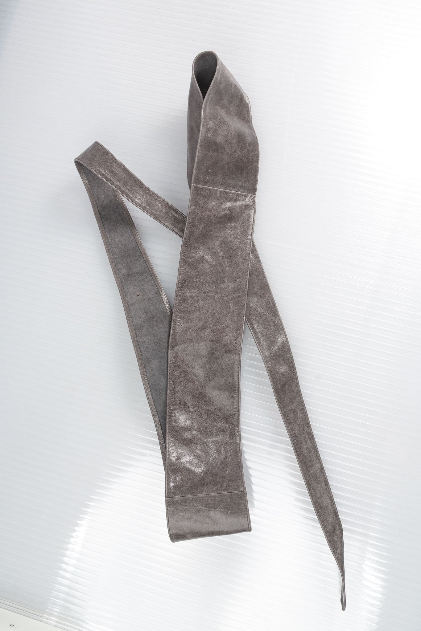 MAX MARA GREY LEATHER STRAP BELT