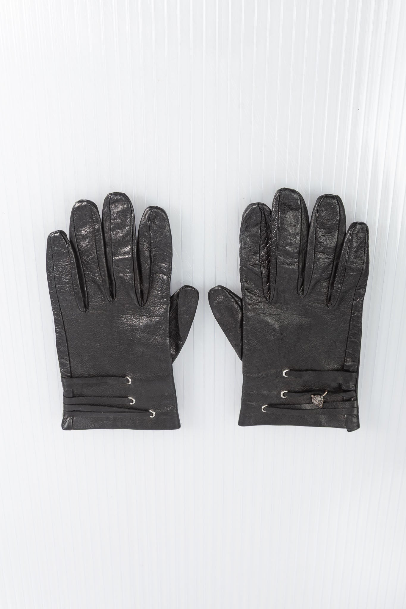 LEATHER LACED GLOVES