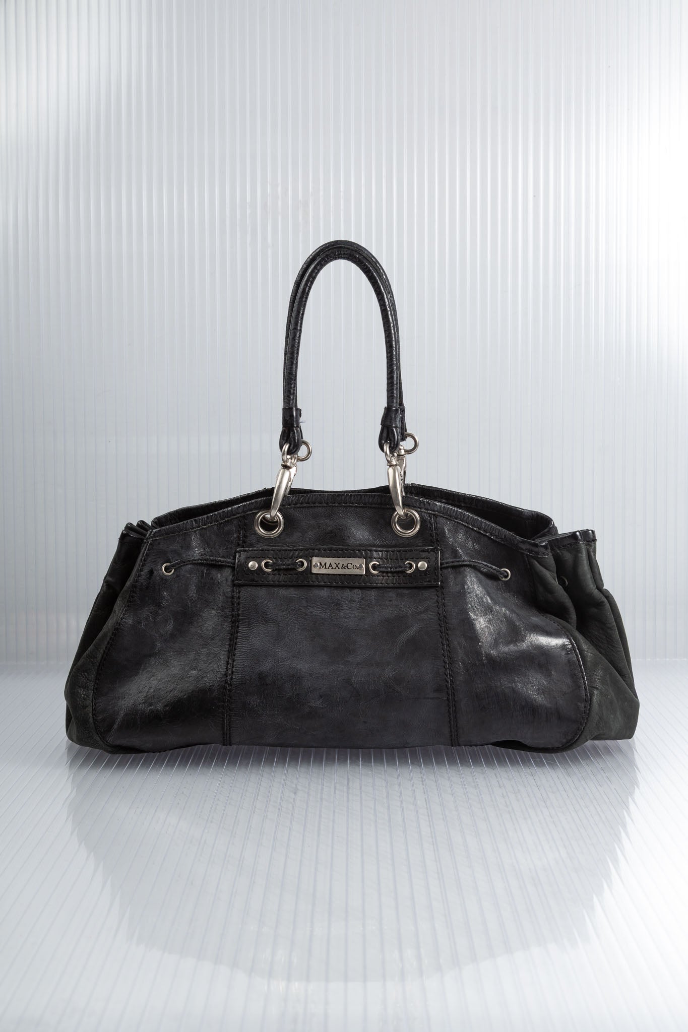 MAX MARA BLACK DISTRESSED LEATHER HANDBAG