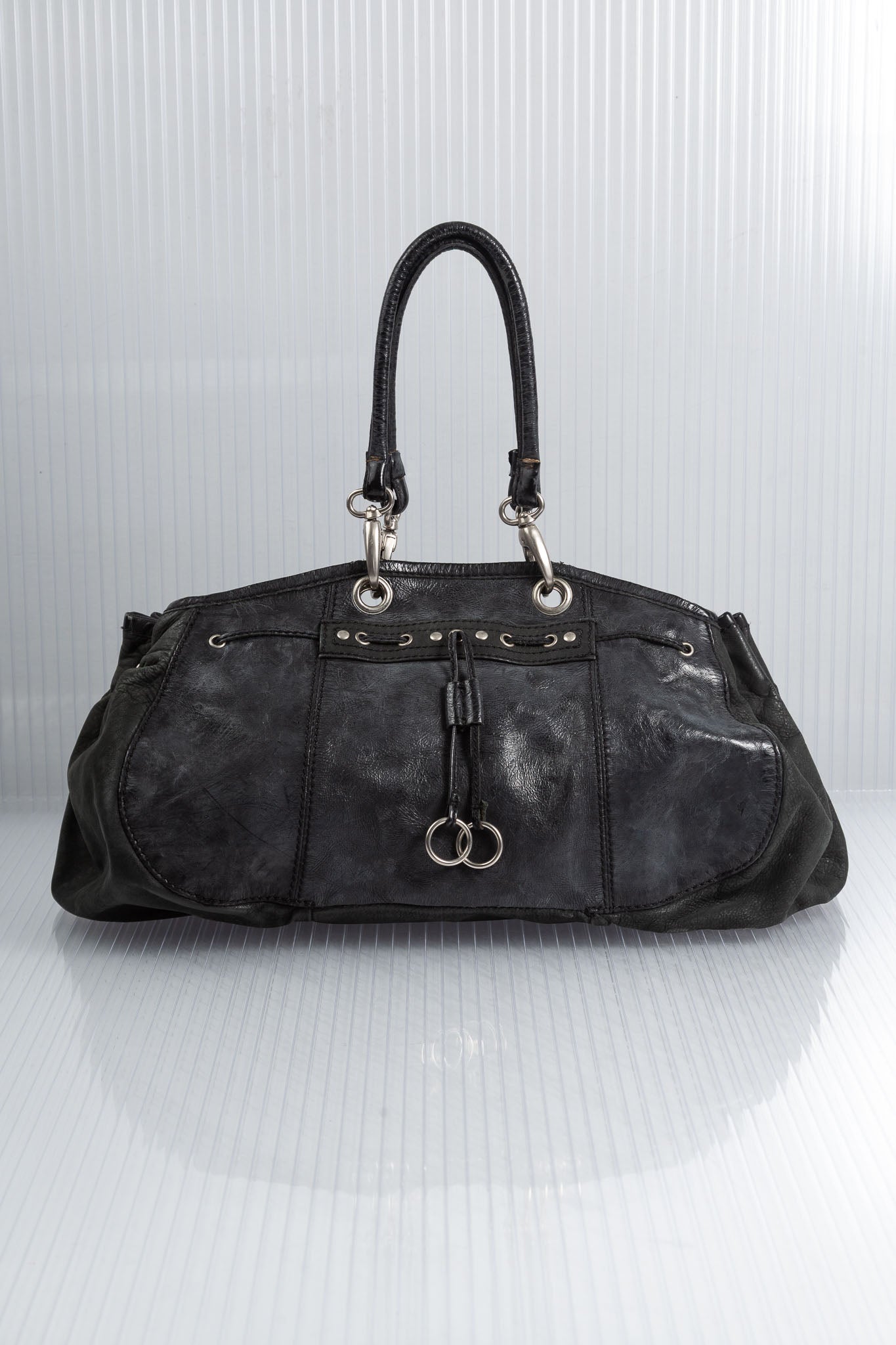 MAX MARA BLACK DISTRESSED LEATHER HANDBAG