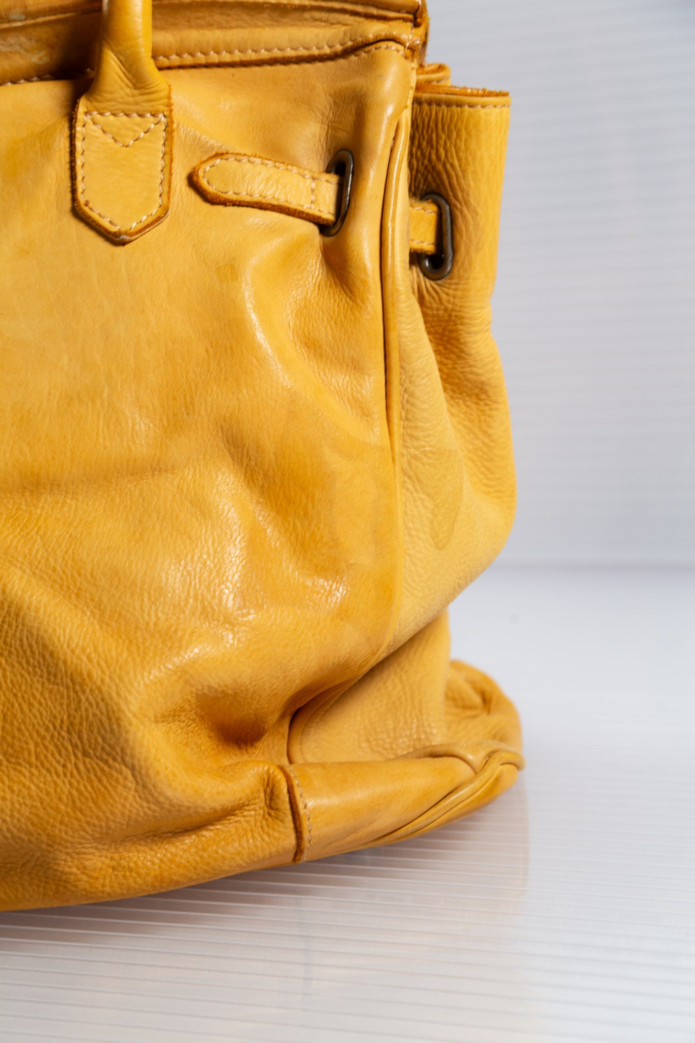 WASHED MUSTRAD FIRKIN LEATHER BAG