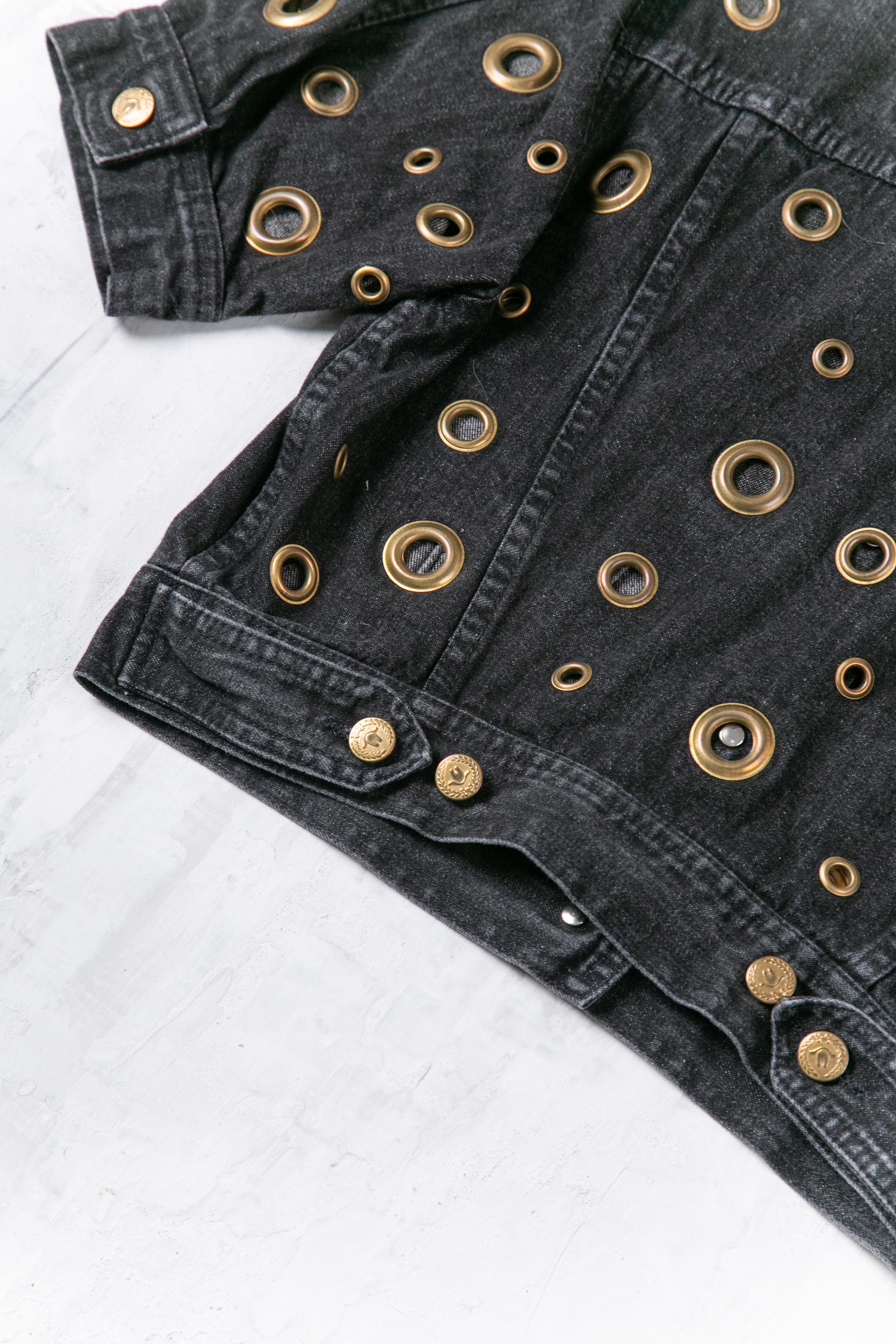 BIKER DENIM CROP JACKET