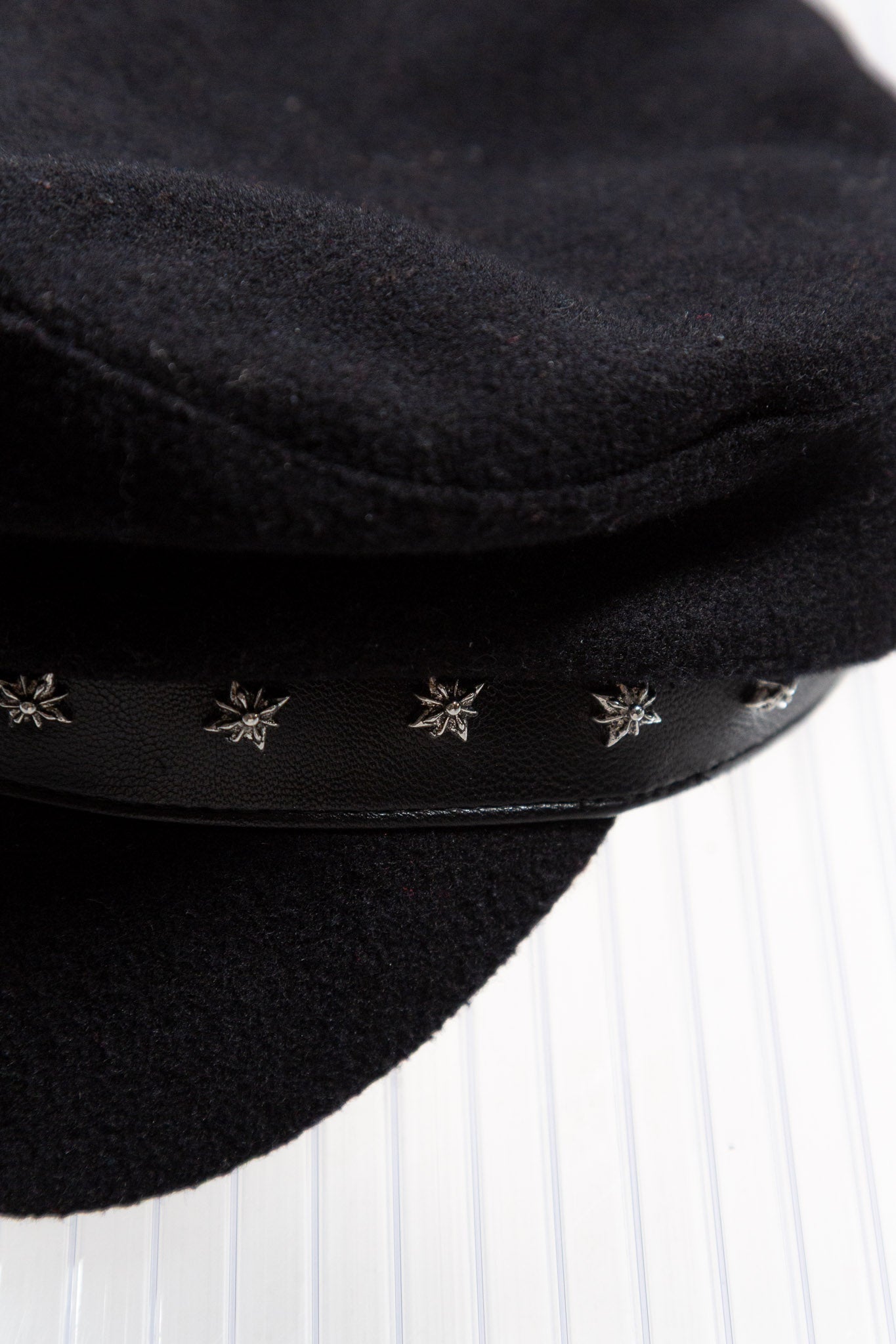 RICHMOND BLACK WOOL STUDDED BERETS HAT