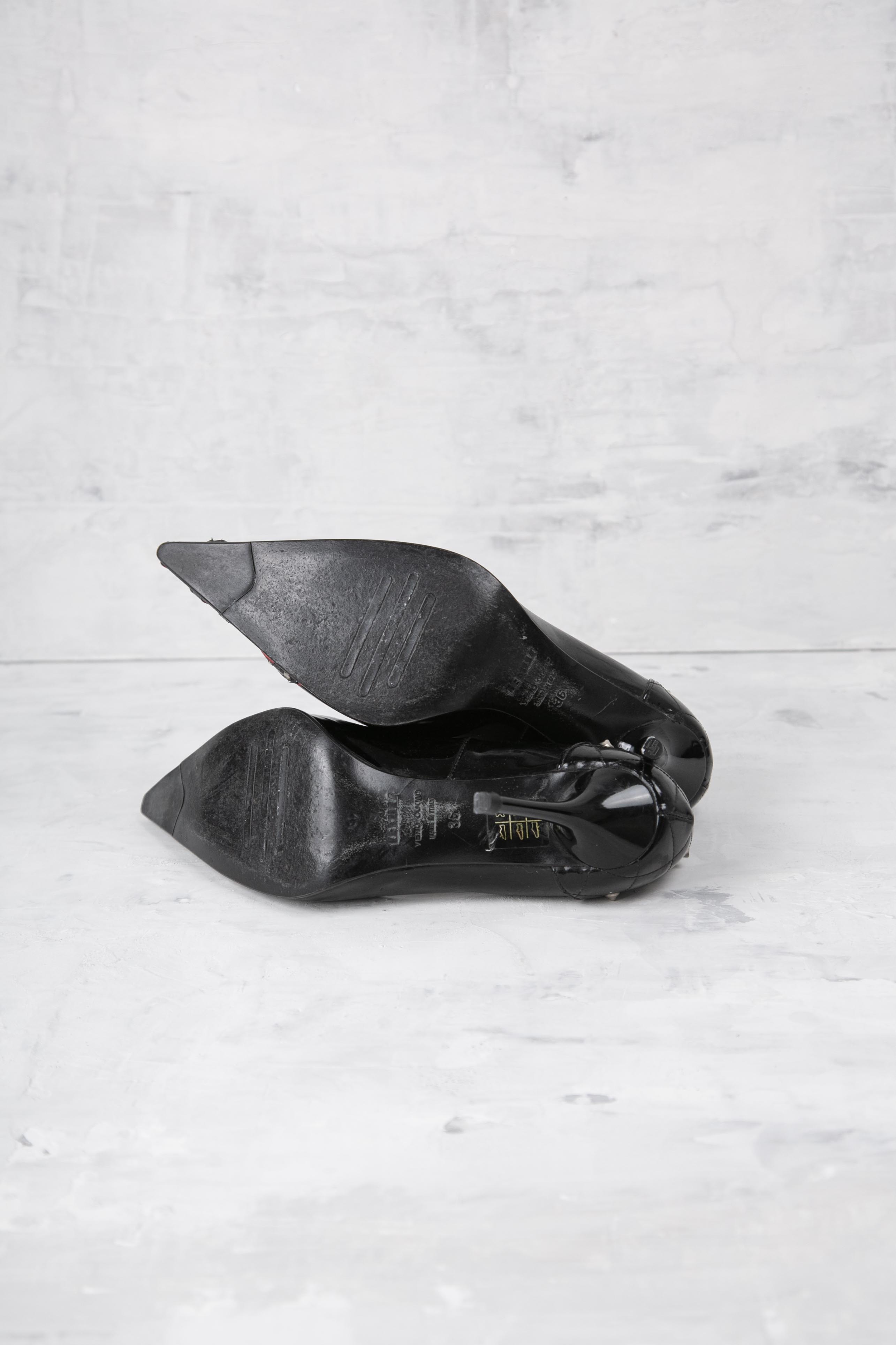 UNION JACK PUMPS HEELS