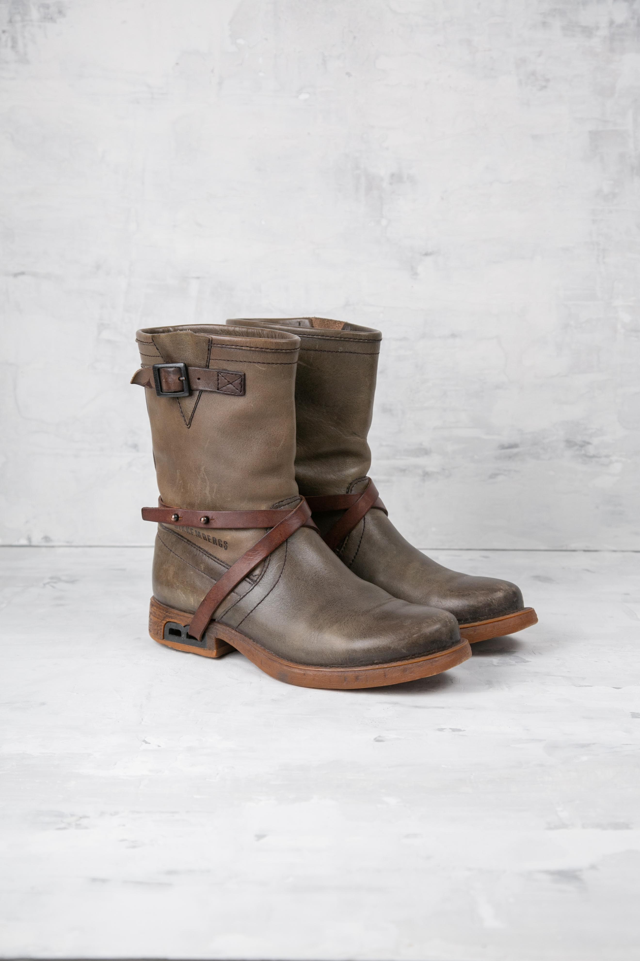 2003 LACE THROUGH BOOT