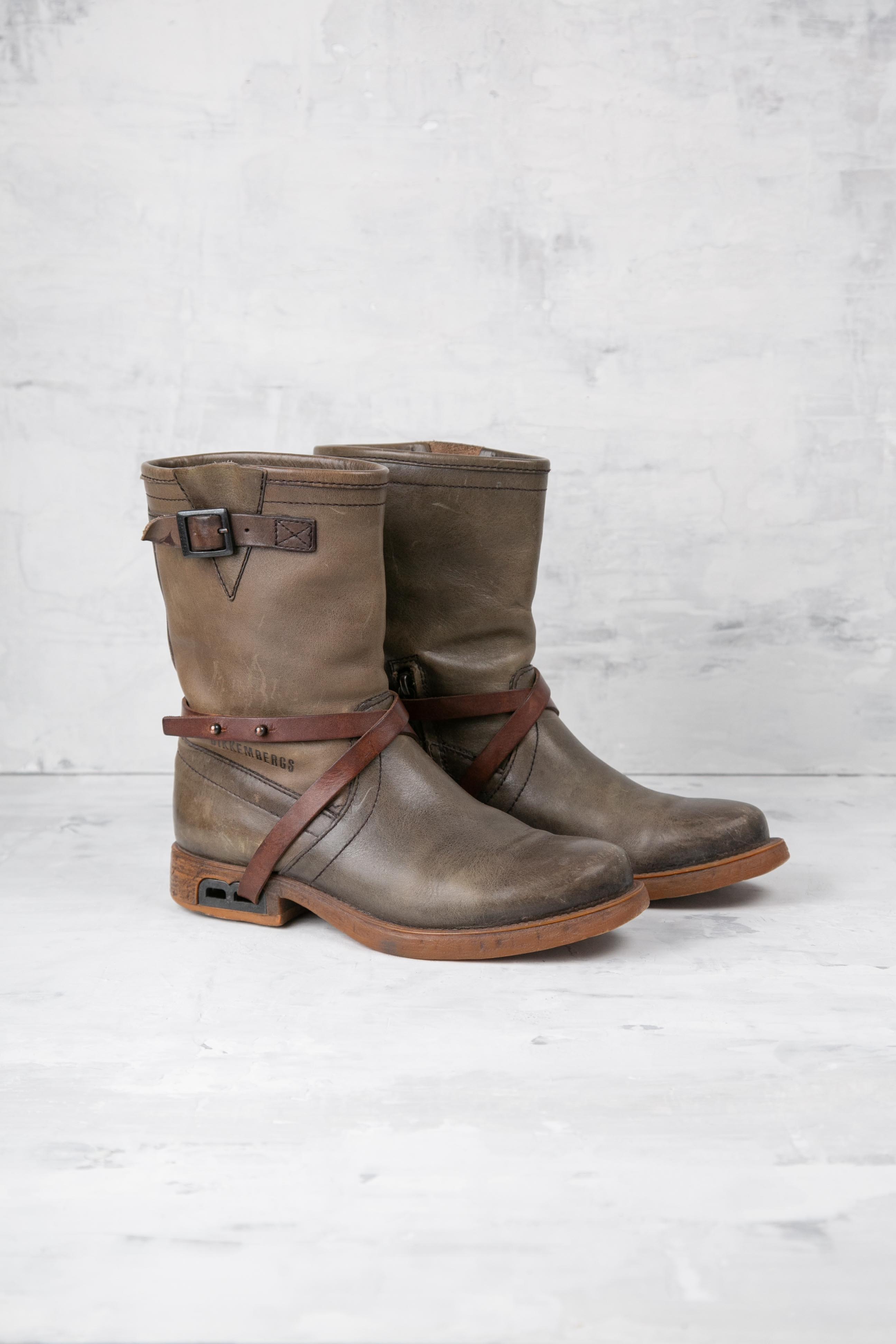 2003 LACE THROUGH BOOT