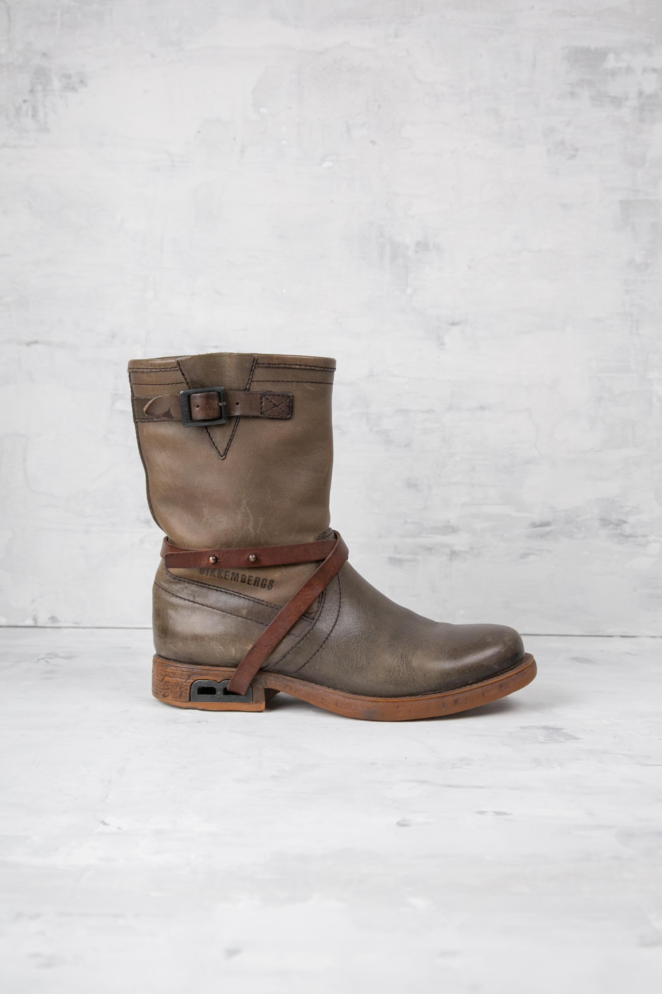 2003 LACE THROUGH BOOT