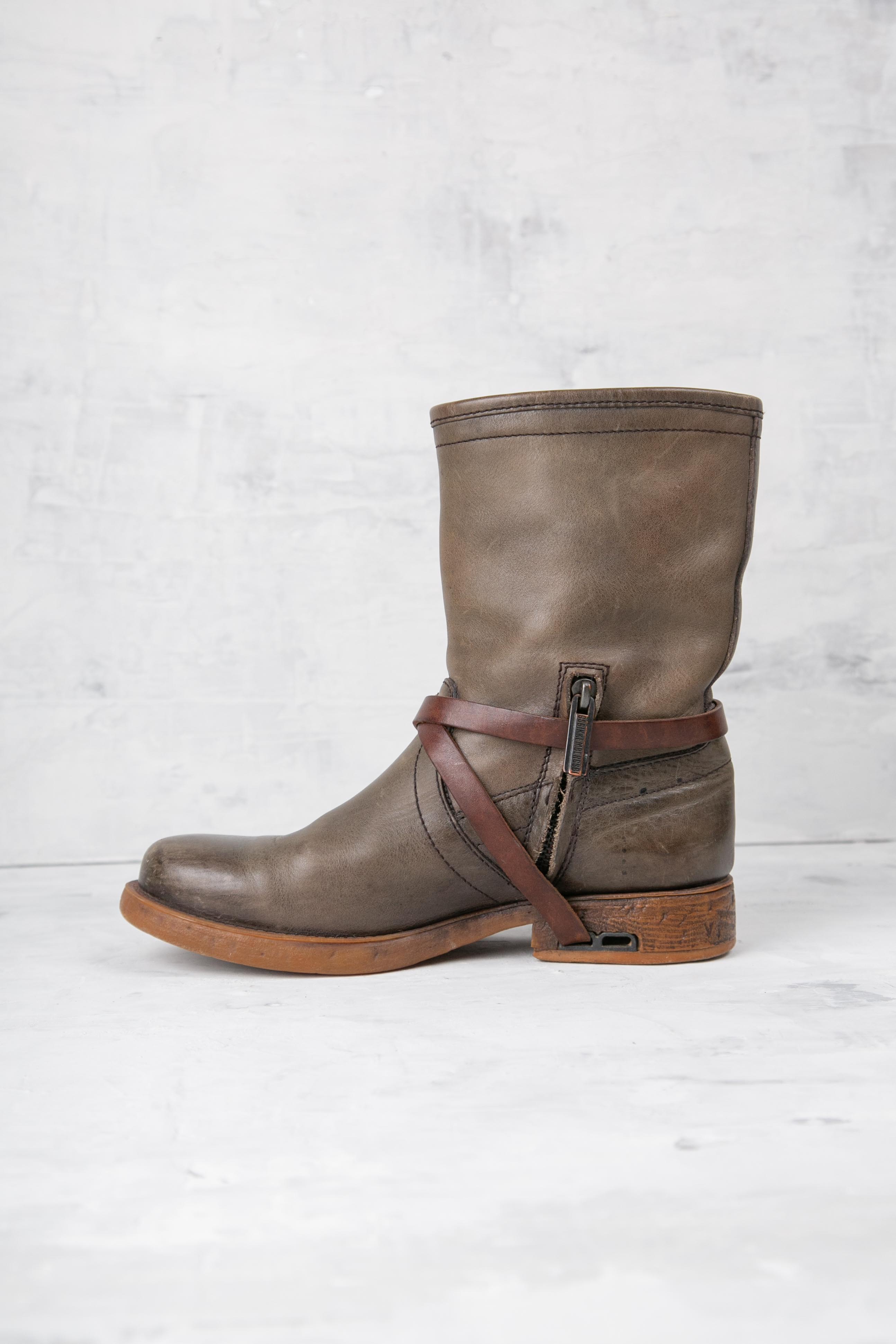 2003 LACE THROUGH BOOT