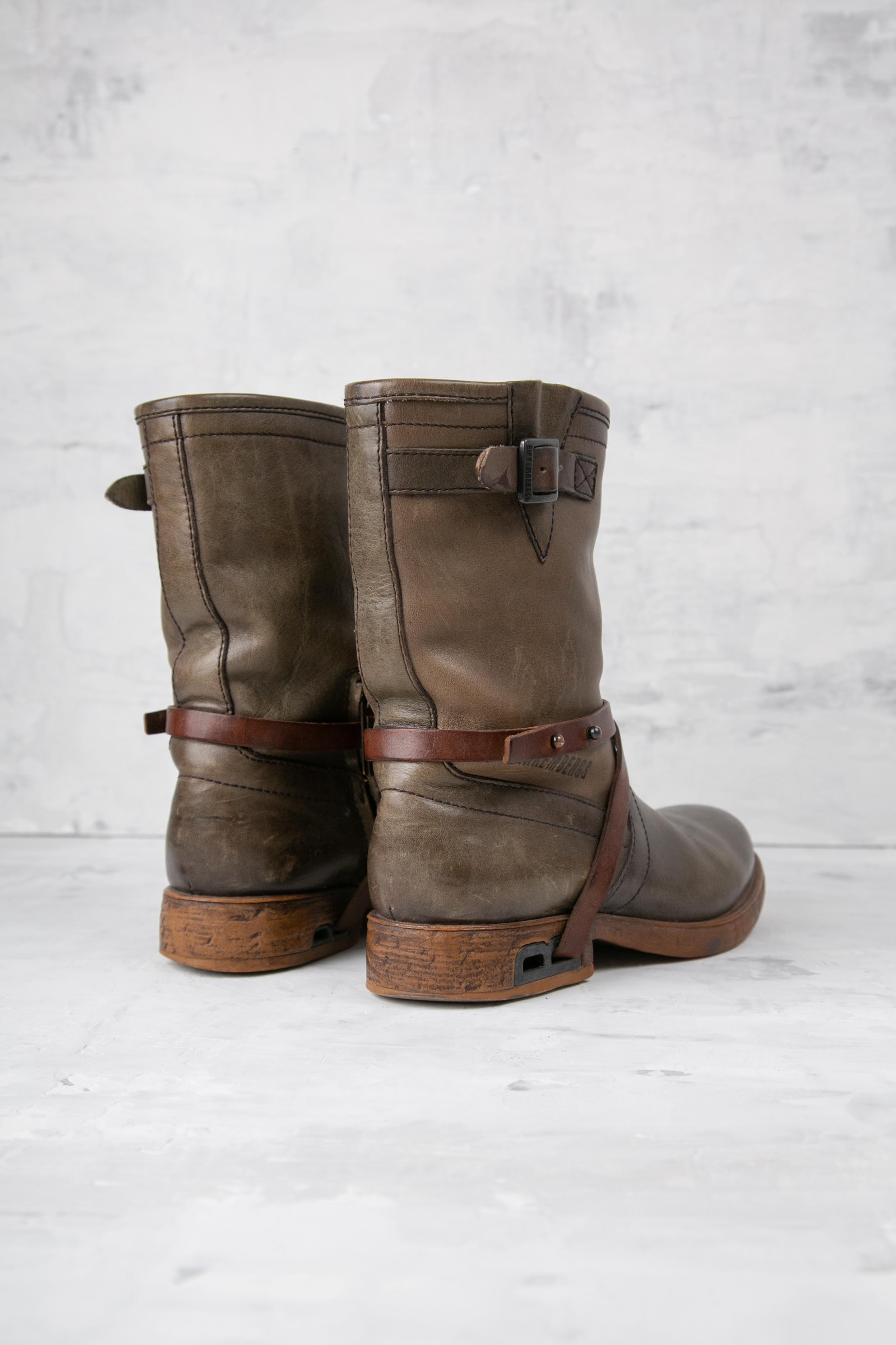 2003 LACE THROUGH BOOT