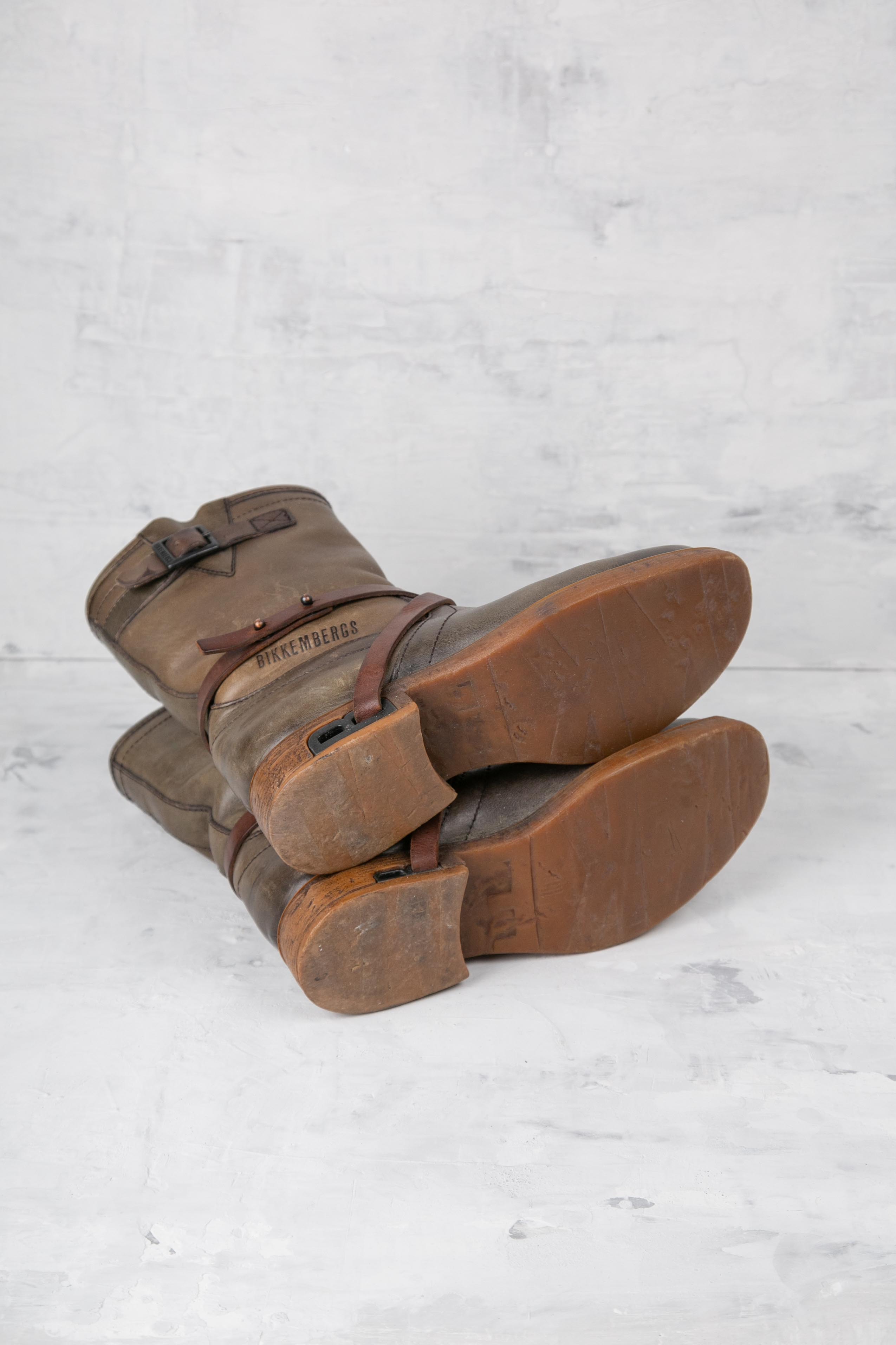 2003 LACE THROUGH BOOT