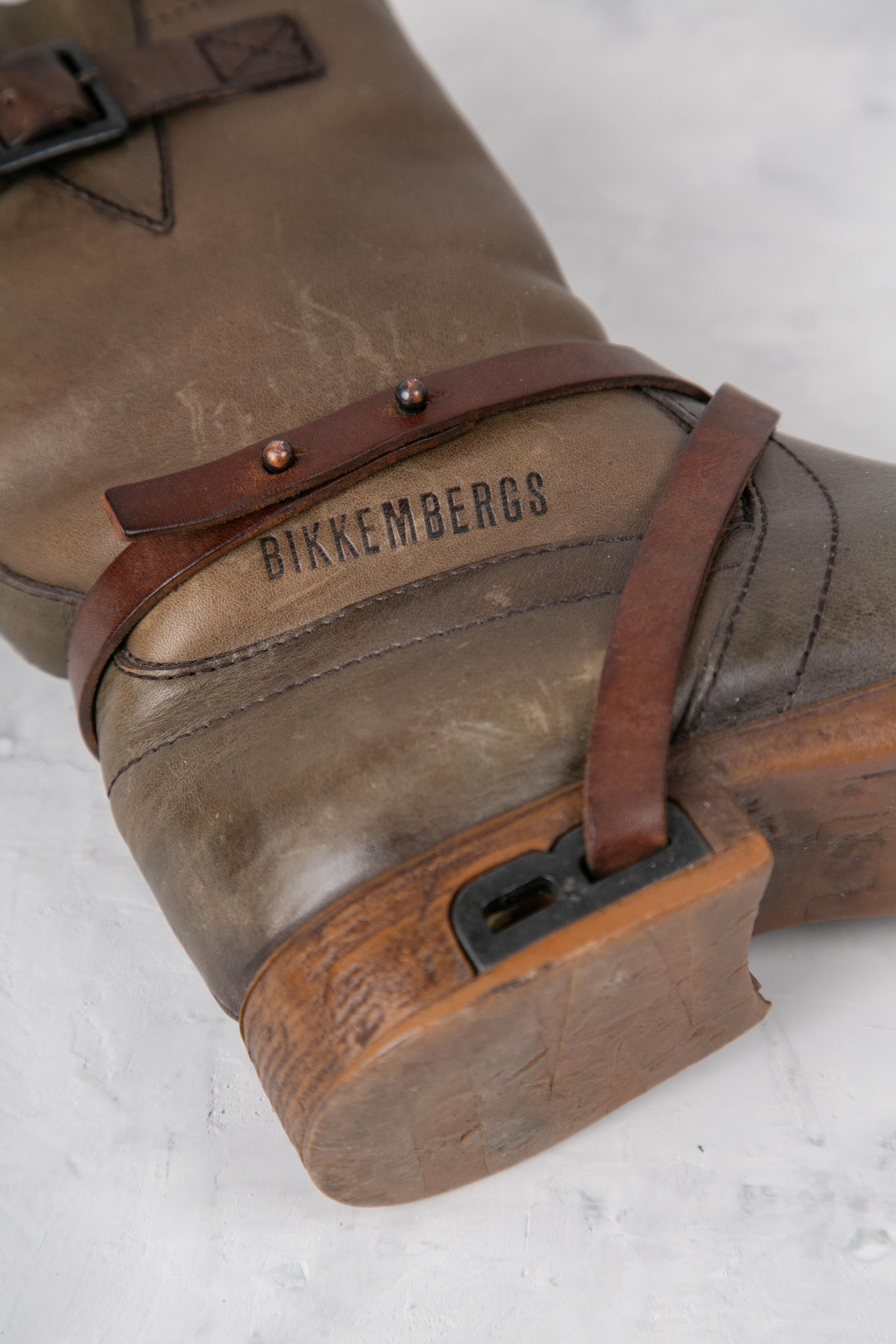 2003 LACE THROUGH BOOT