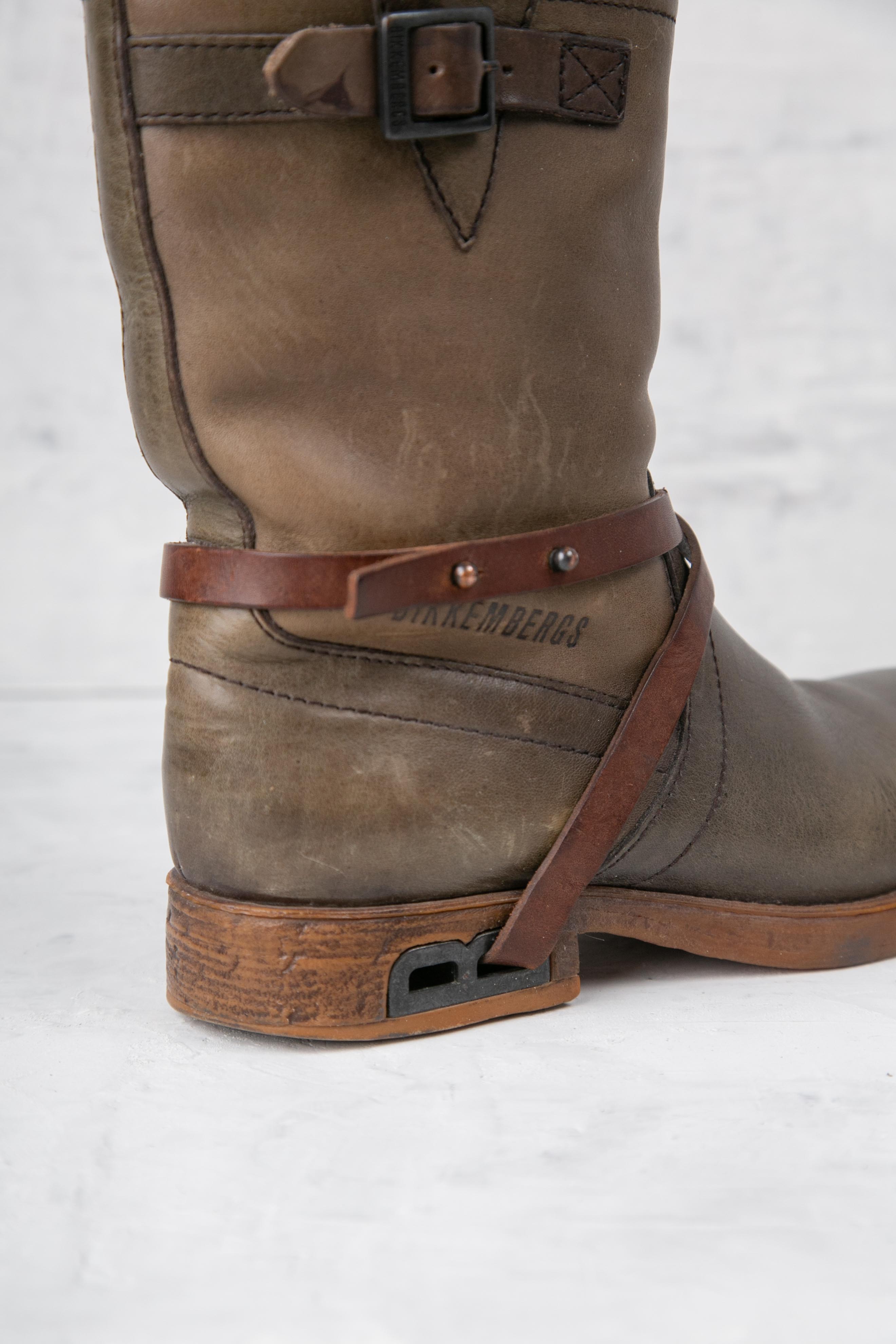 2003 LACE THROUGH BOOT