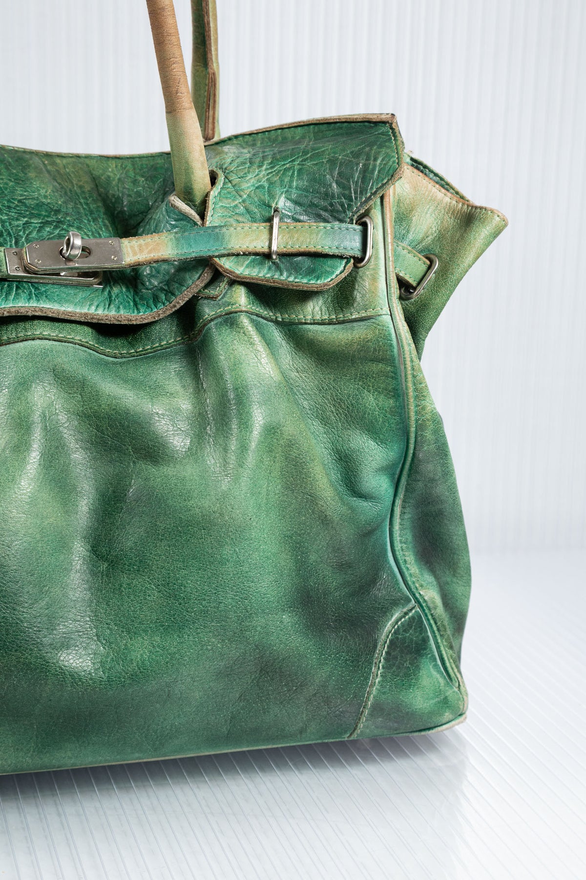 WASHED FIRKIN GREEN EMERALD LEATHER BAG