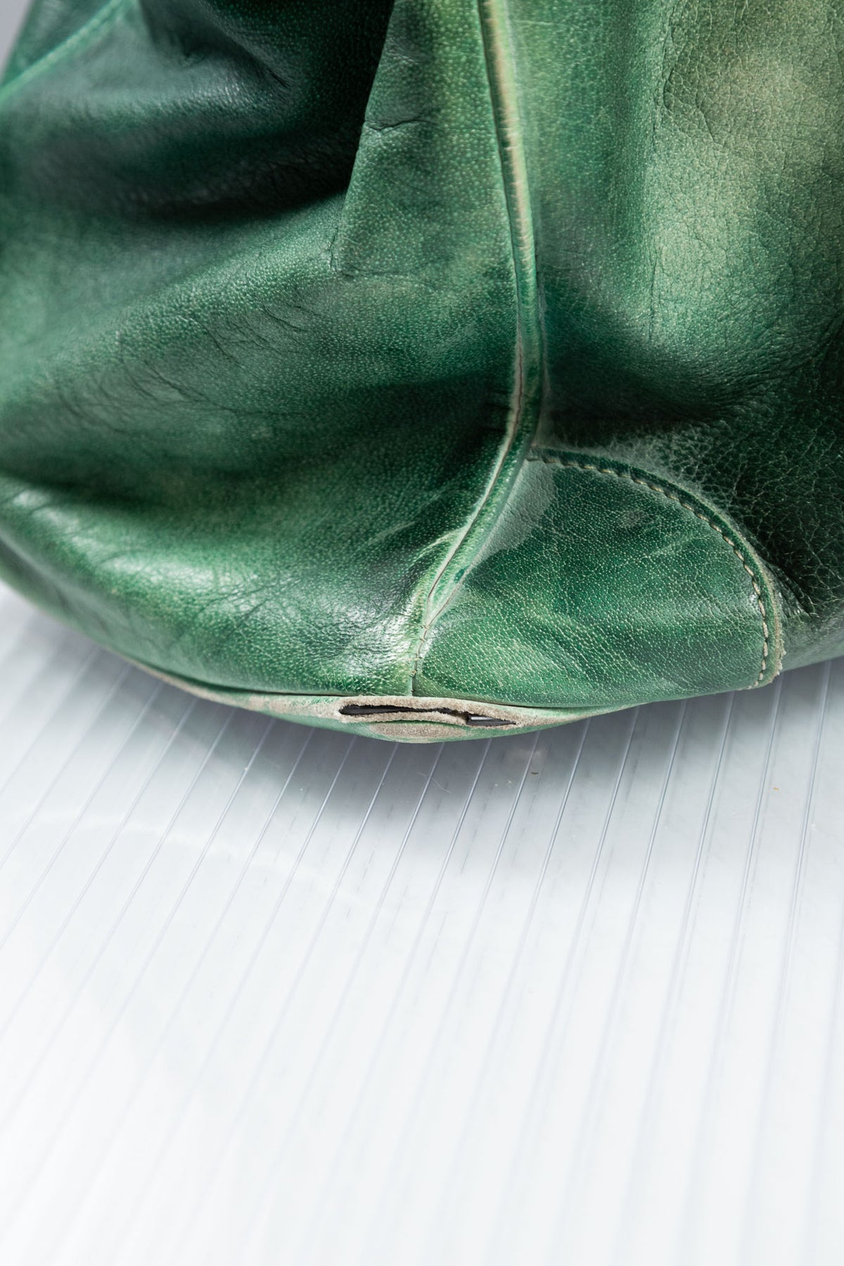 WASHED FIRKIN GREEN EMERALD LEATHER BAG