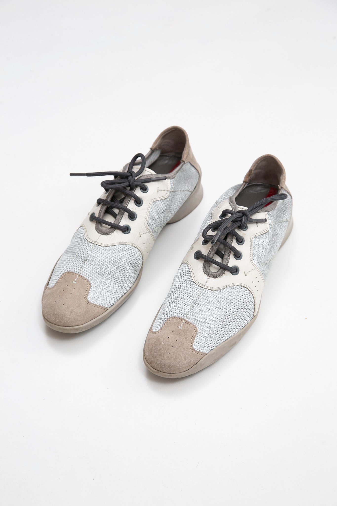SS99 SILVER SNEAKERS