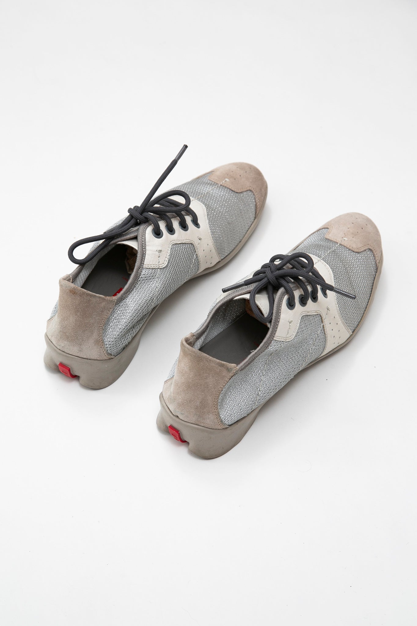 SS99 SILVER SNEAKERS