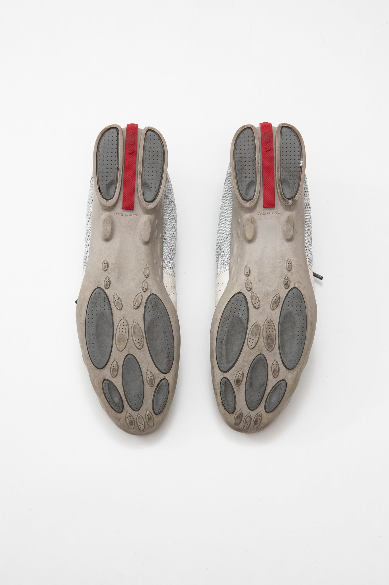 SS99 SILVER SNEAKERS