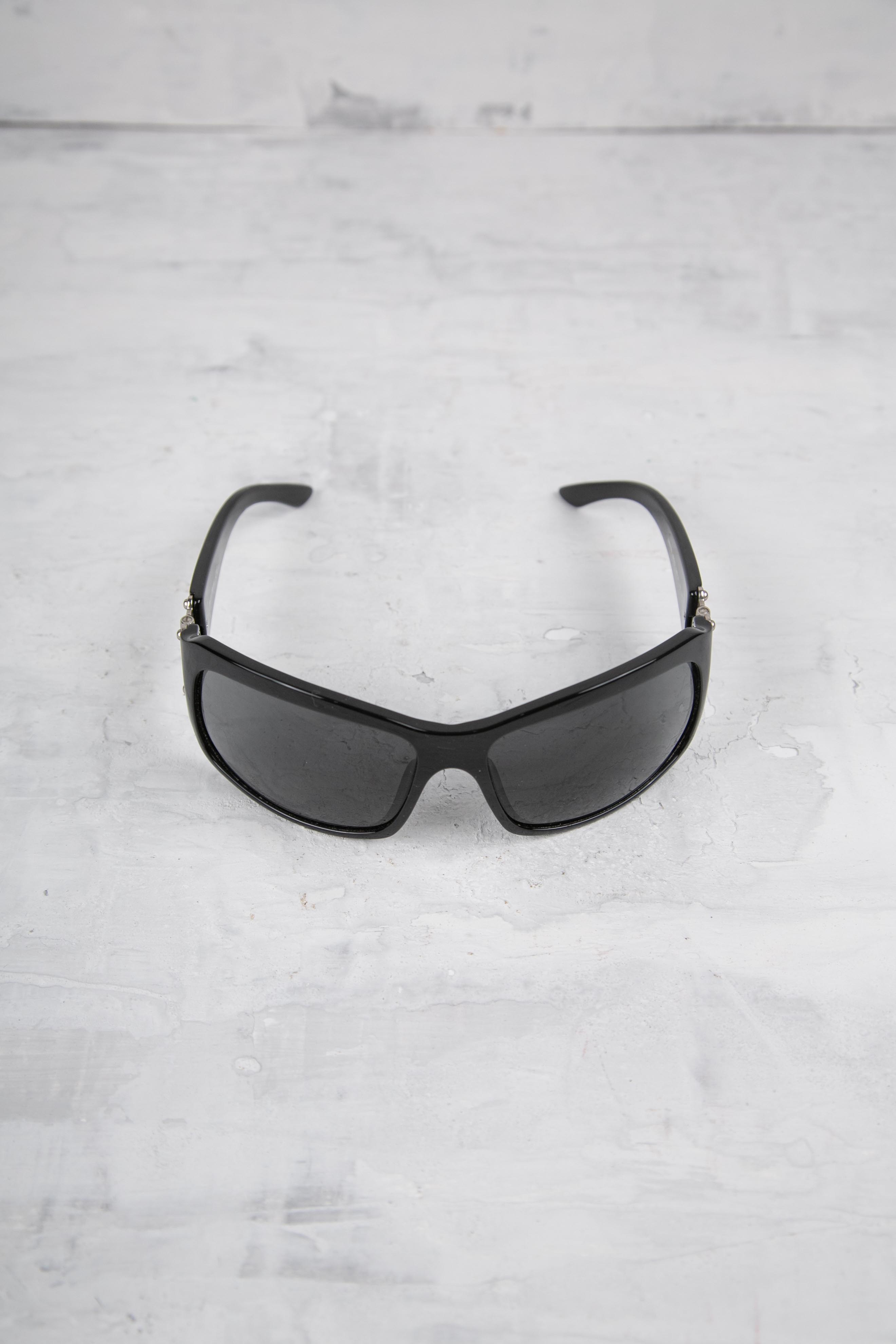 HARDWARE SHIELD SUNGLASSES