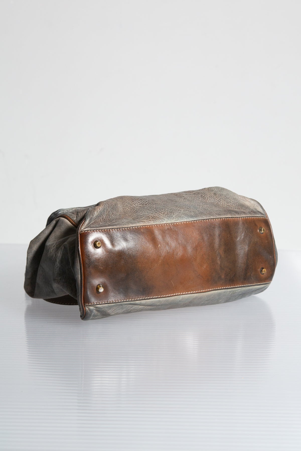 GREY & BROWN LEATHER HANDBAG WITH SHOULDER STRAP