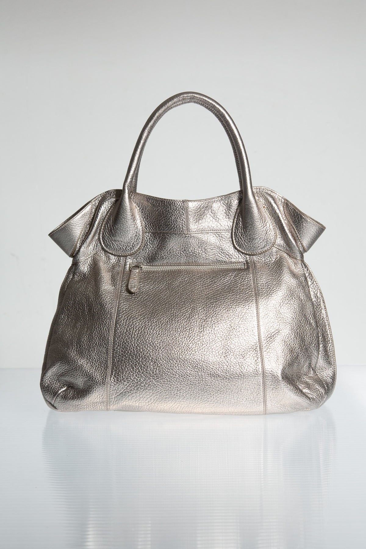 METALLIC SILVER LEATHER TOTE BAG