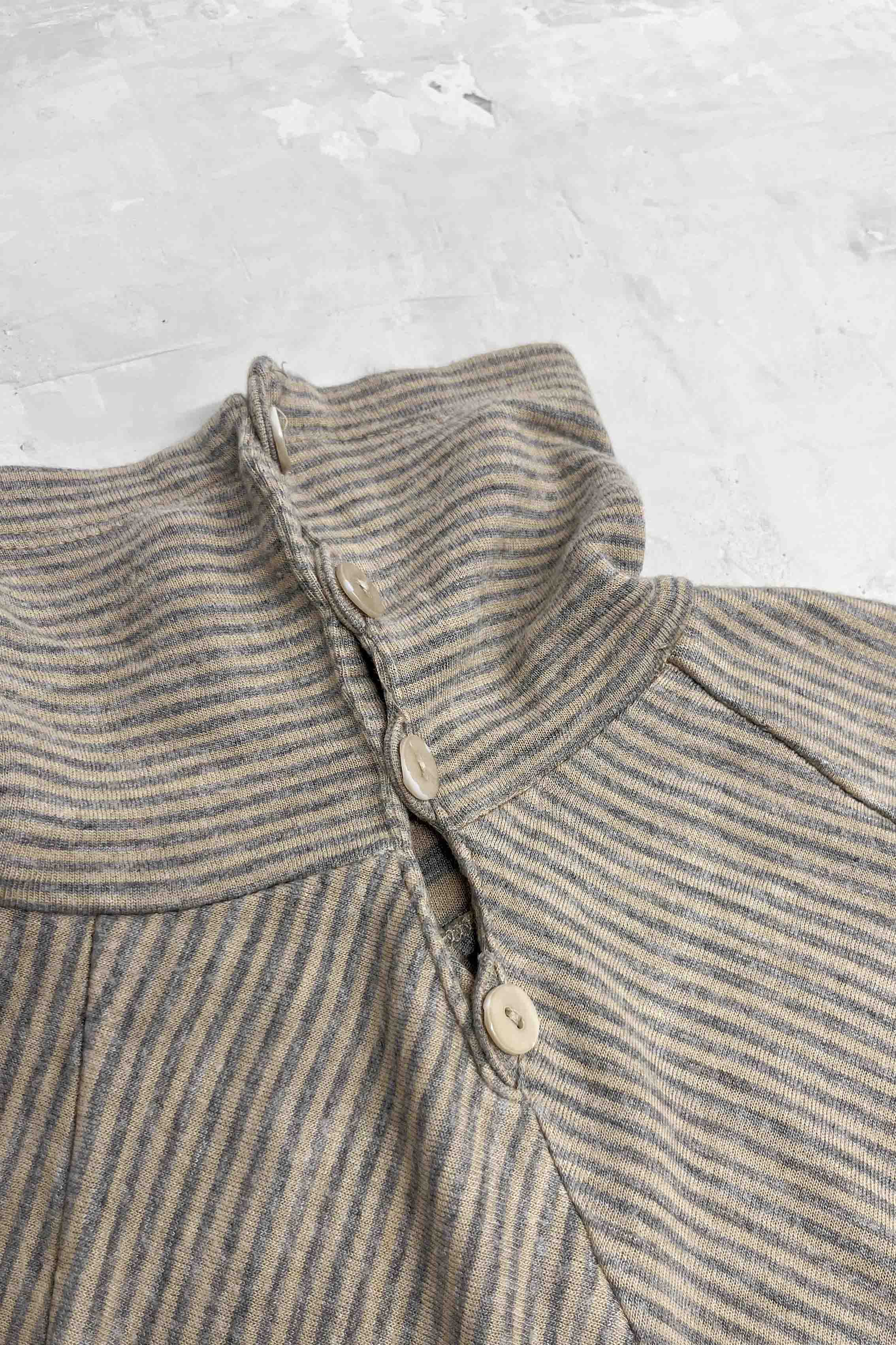 SRTIPED TURTLENECK TOP
