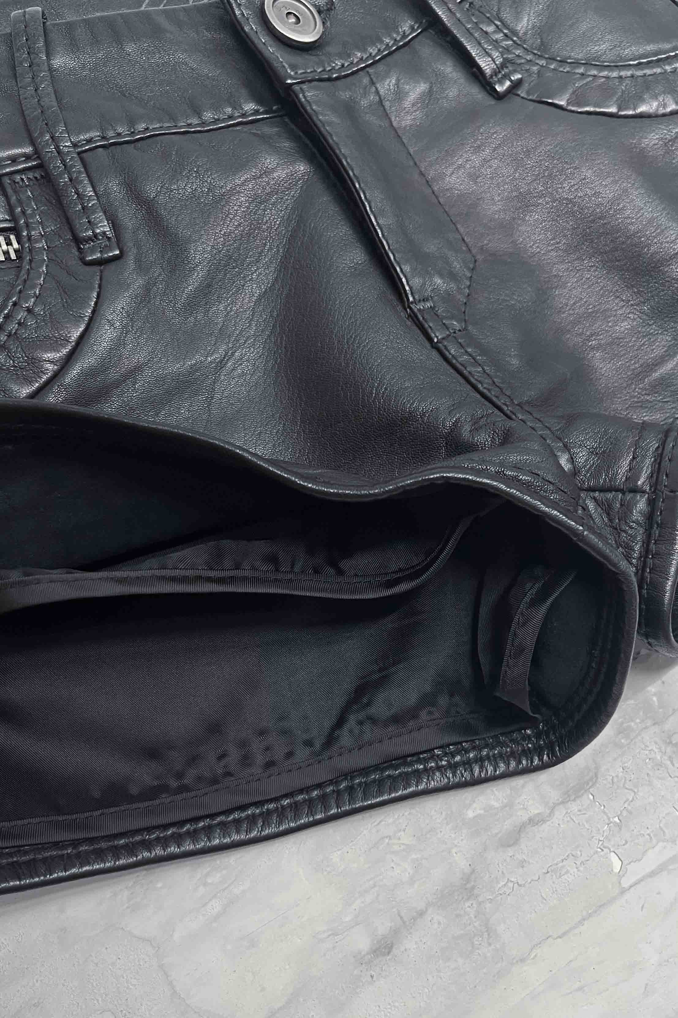 BLACK LEATHER MICRO SHORTS
