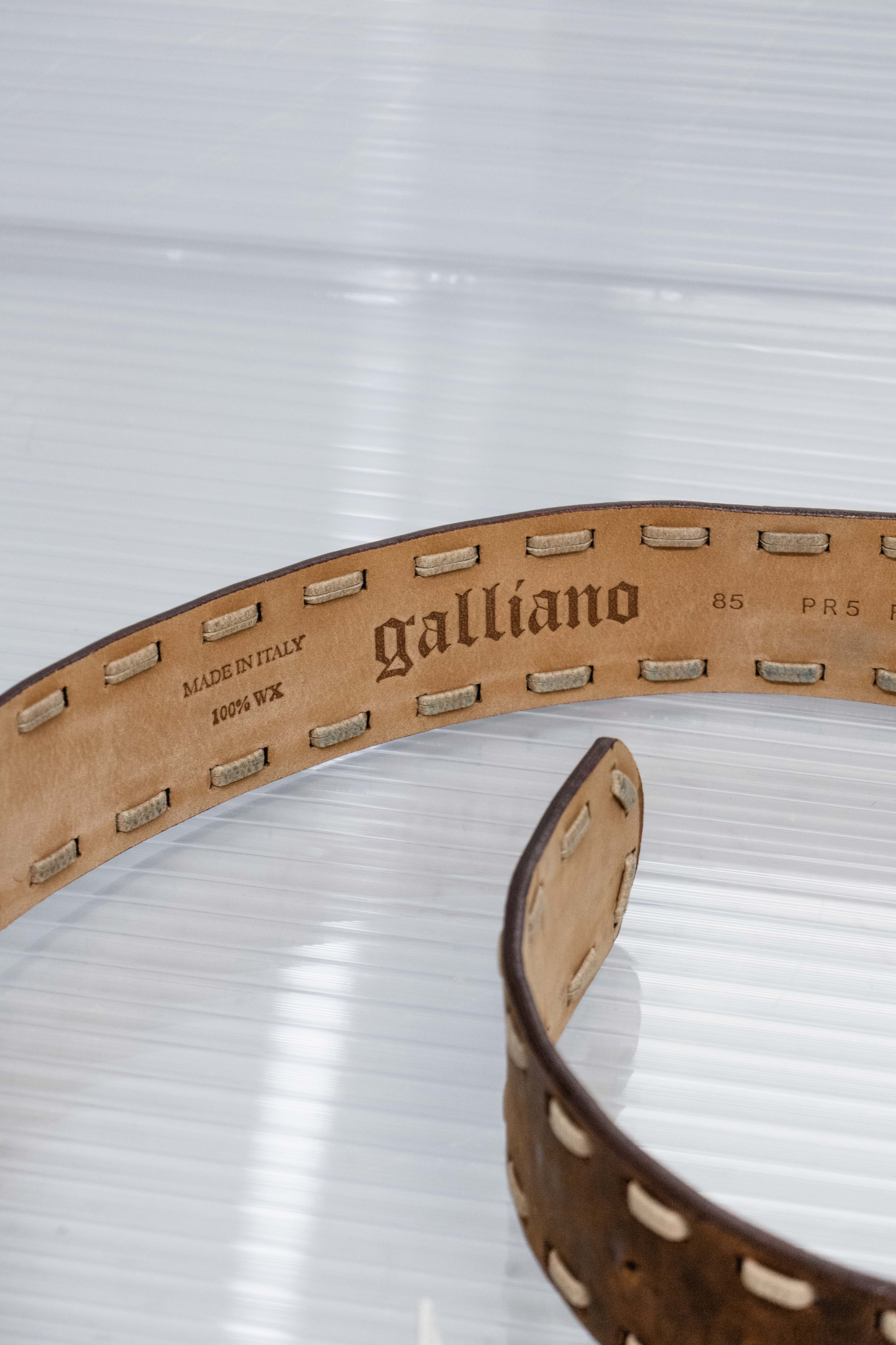 BROWN LACED METAL PLATED BELT