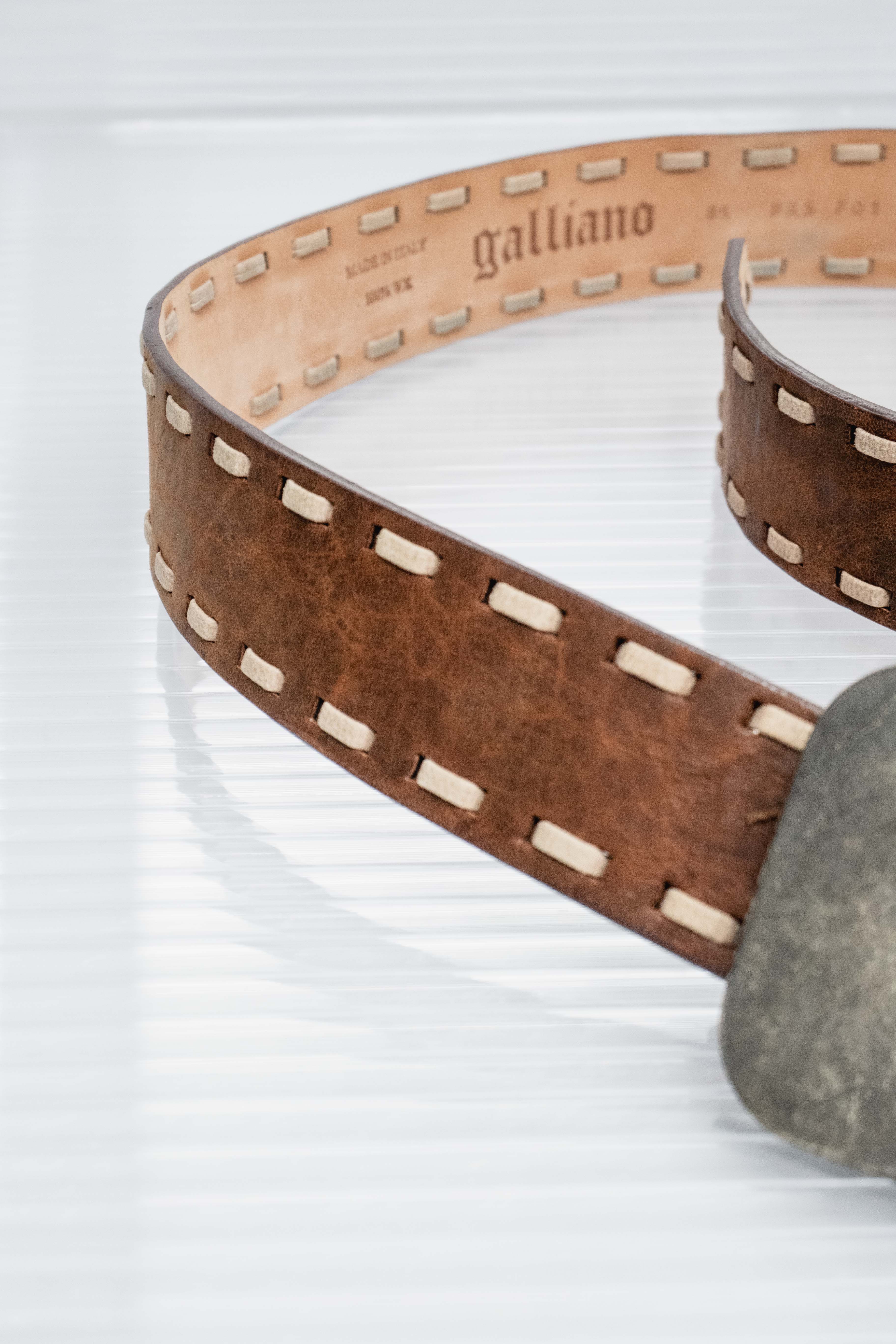 BROWN LACED METAL PLATED BELT