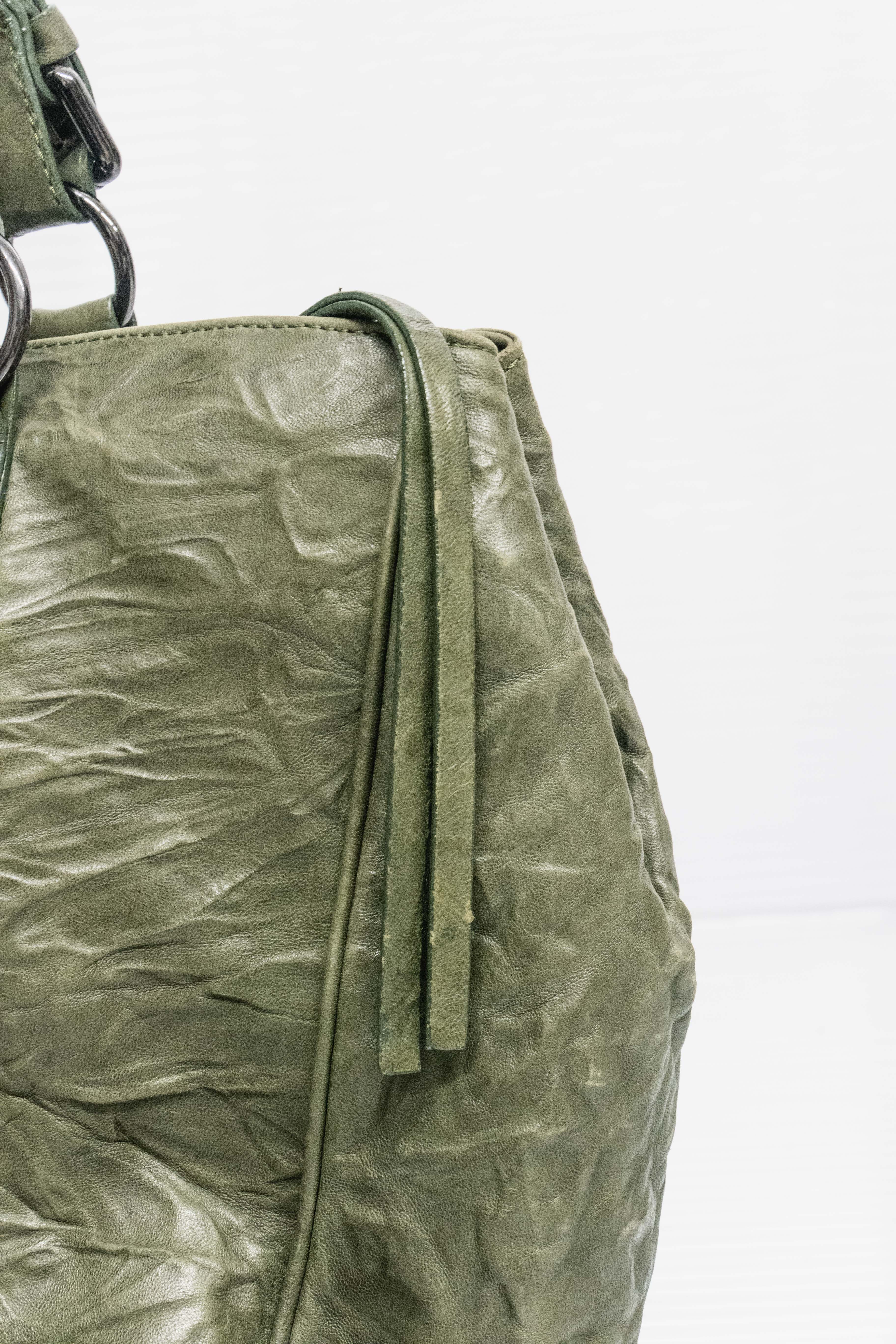 GREEN CRINKLE SHOULDER BAG