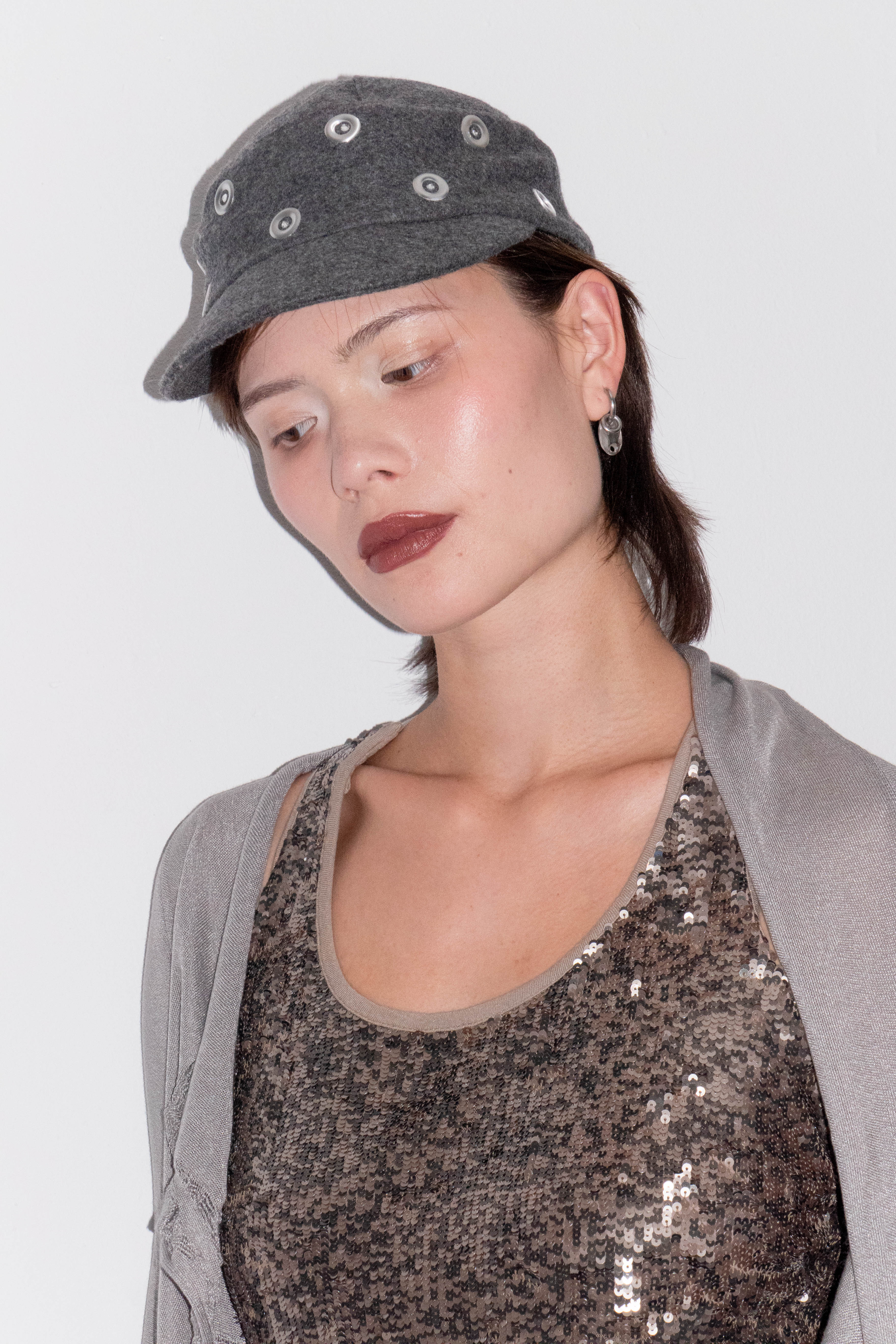 GREY WOOL SEQUINED CAP