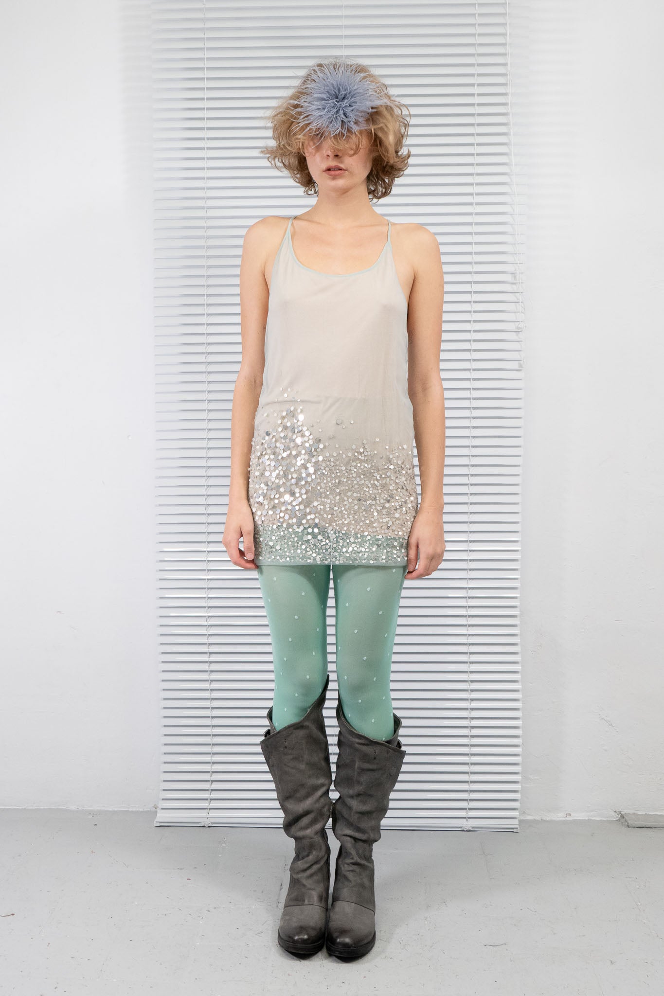 GREY SLOUCHY KNEE-HIGH BOOTS