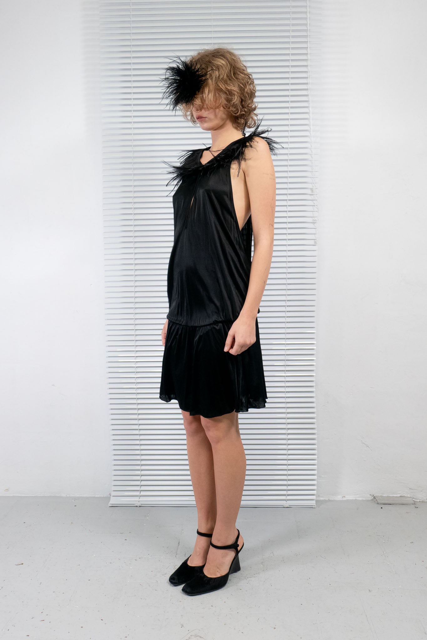 PINKO FEATHERS SLITS DRESS
