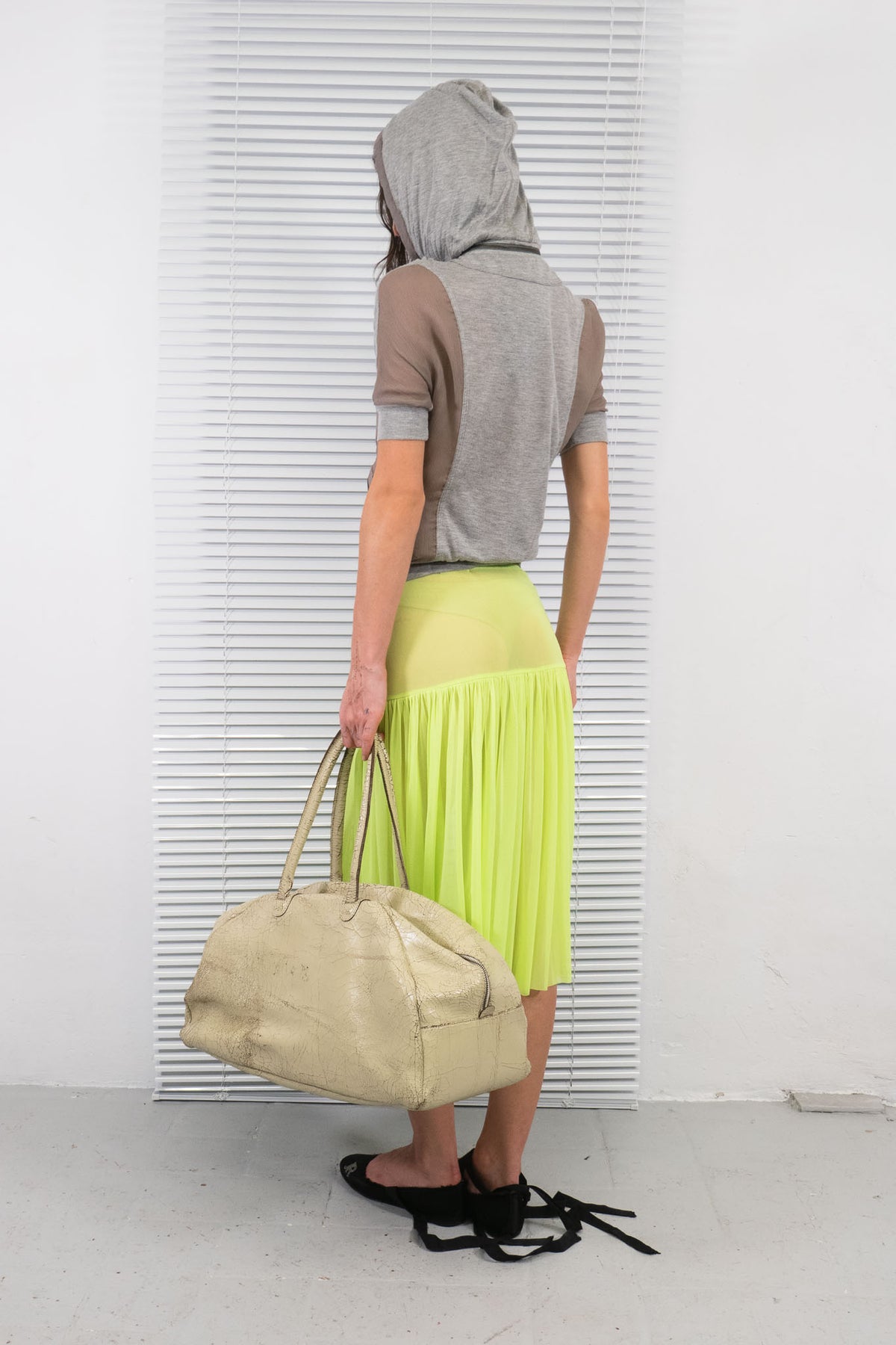 CREAM CRACKED LEATHER BAG