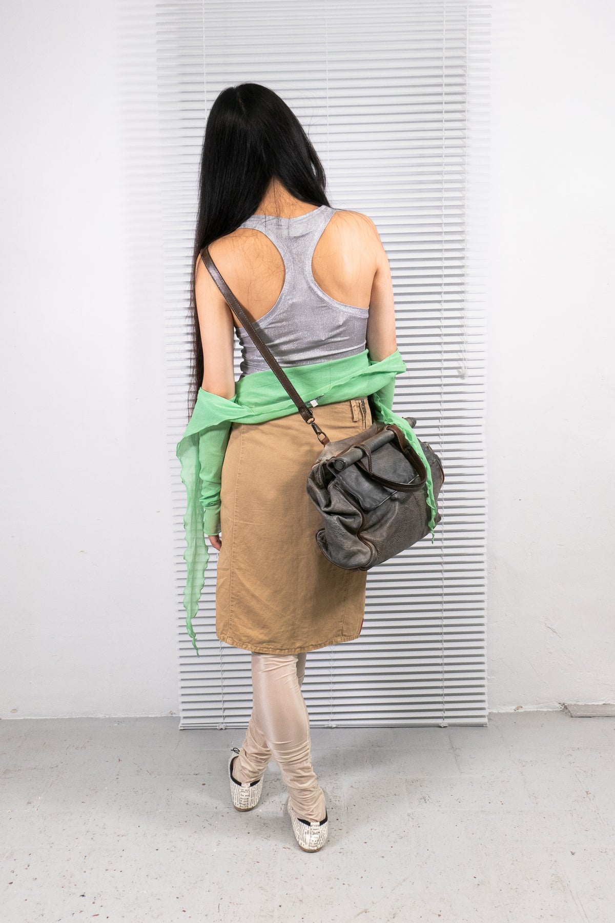 GREY & BROWN LEATHER HANDBAG WITH SHOULDER STRAP