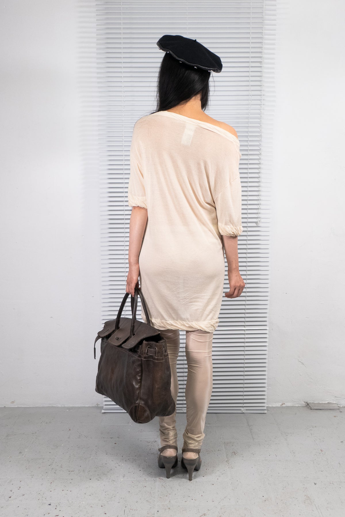 CREAM PARROT TOP