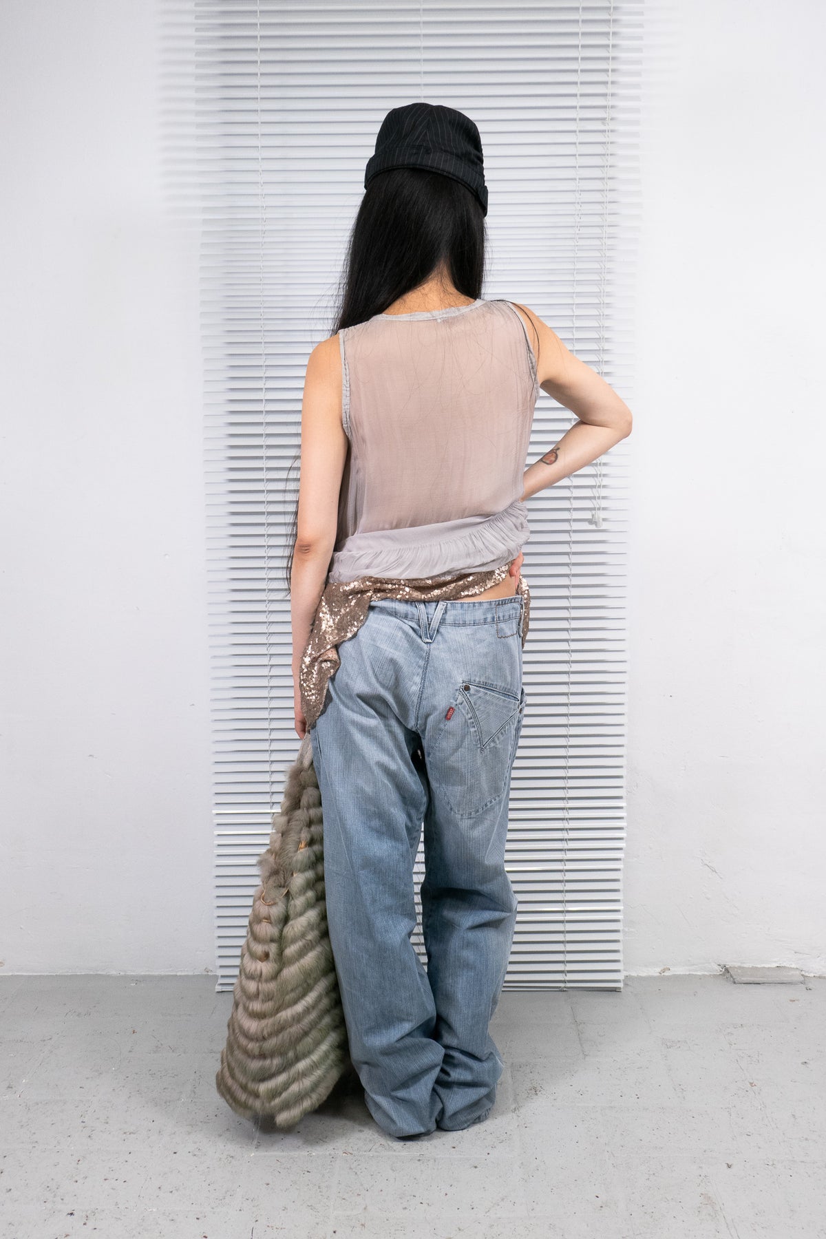 LEVI’S ENGINEERED LIGHT WASH DENIM