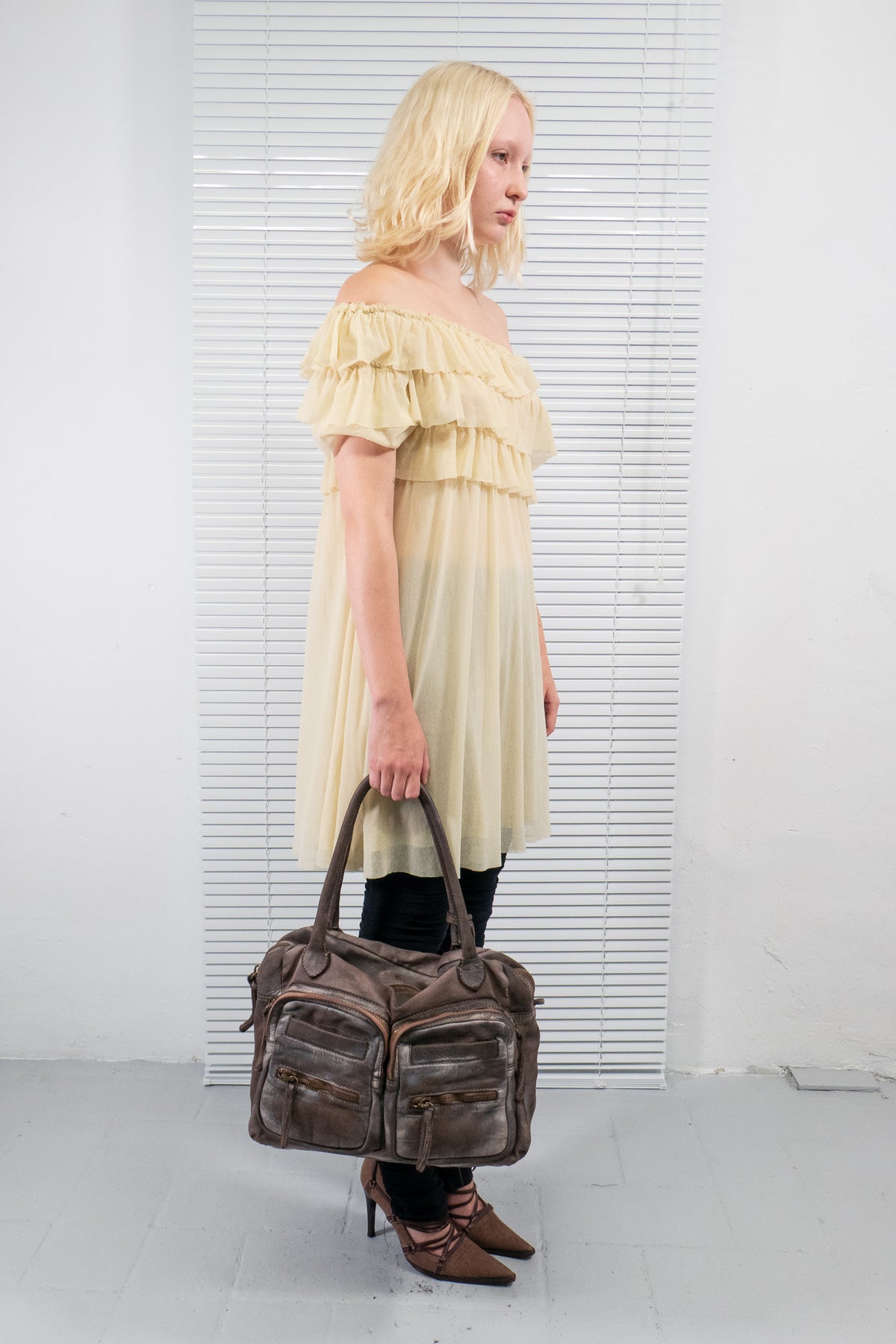 WASHED BROWN LEATHER MULTI-POCKET BAG