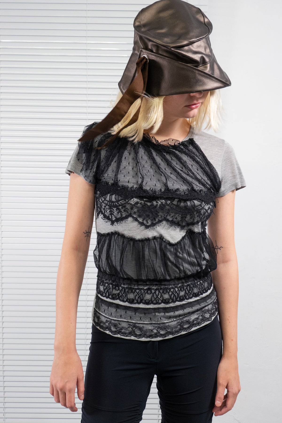 DARK BROWN LEATHER OVERSIZED SCULPTURAL BUCKET HAT
