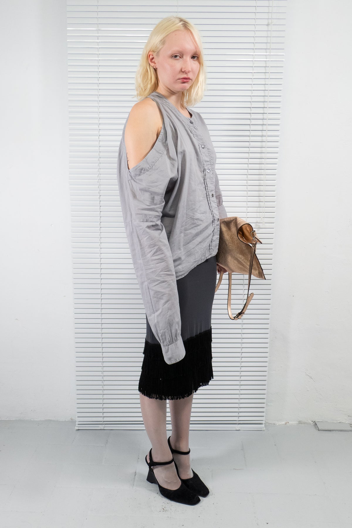 GREY ASYMMETRIC BUTTON-UP SHIRT