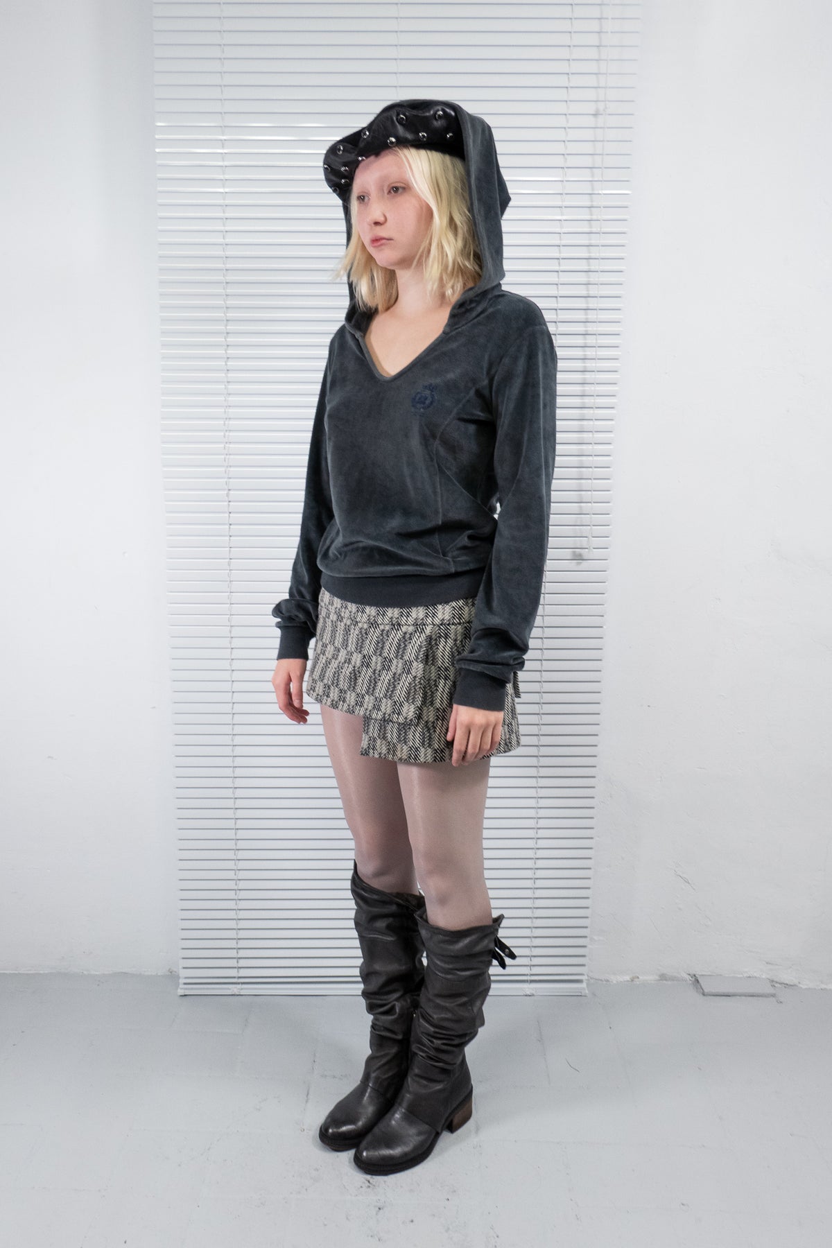 MALO CHARCOAL GREY VELVET HOODIE