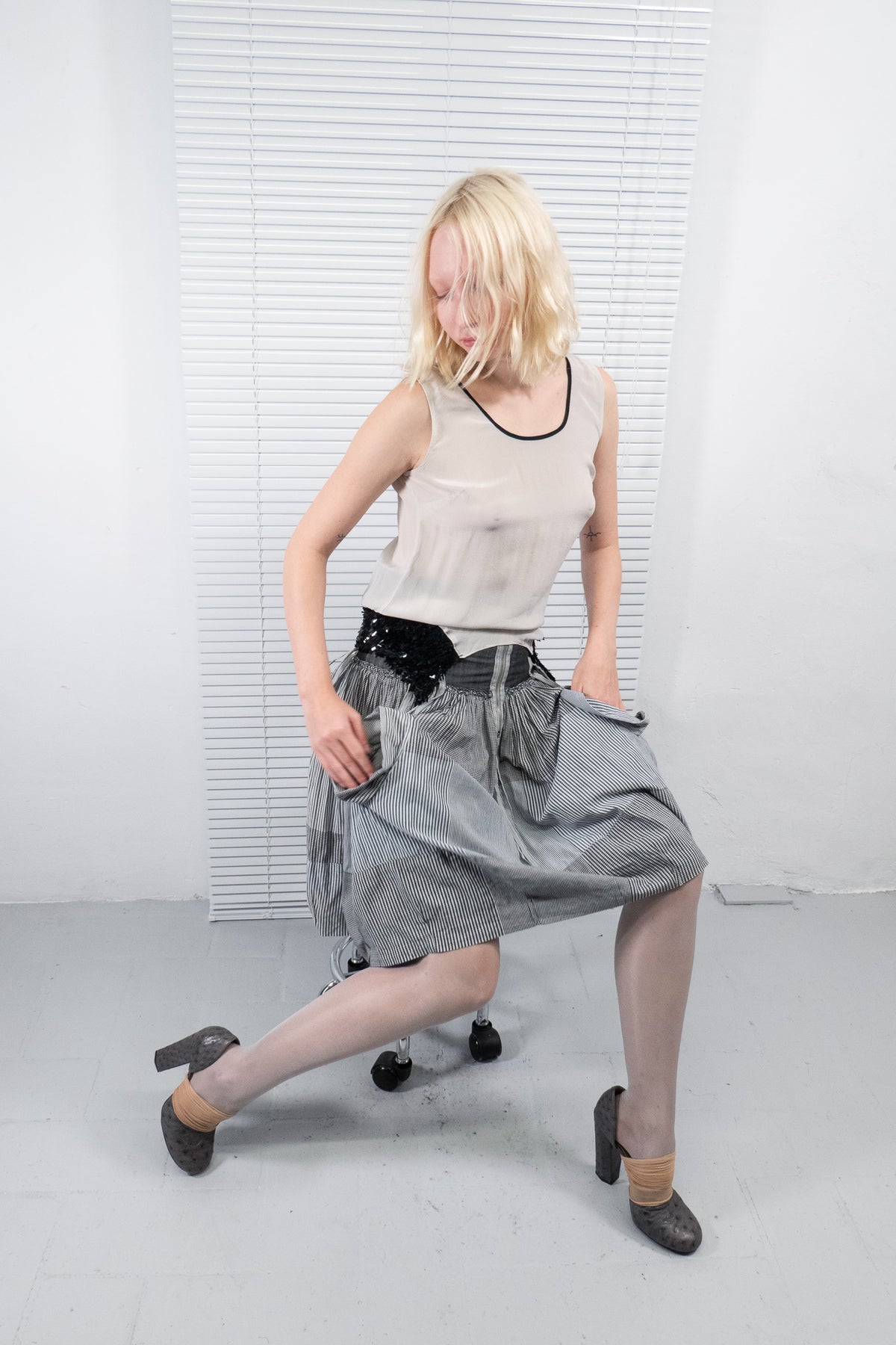 SILK SEQUIN TRIM TOP