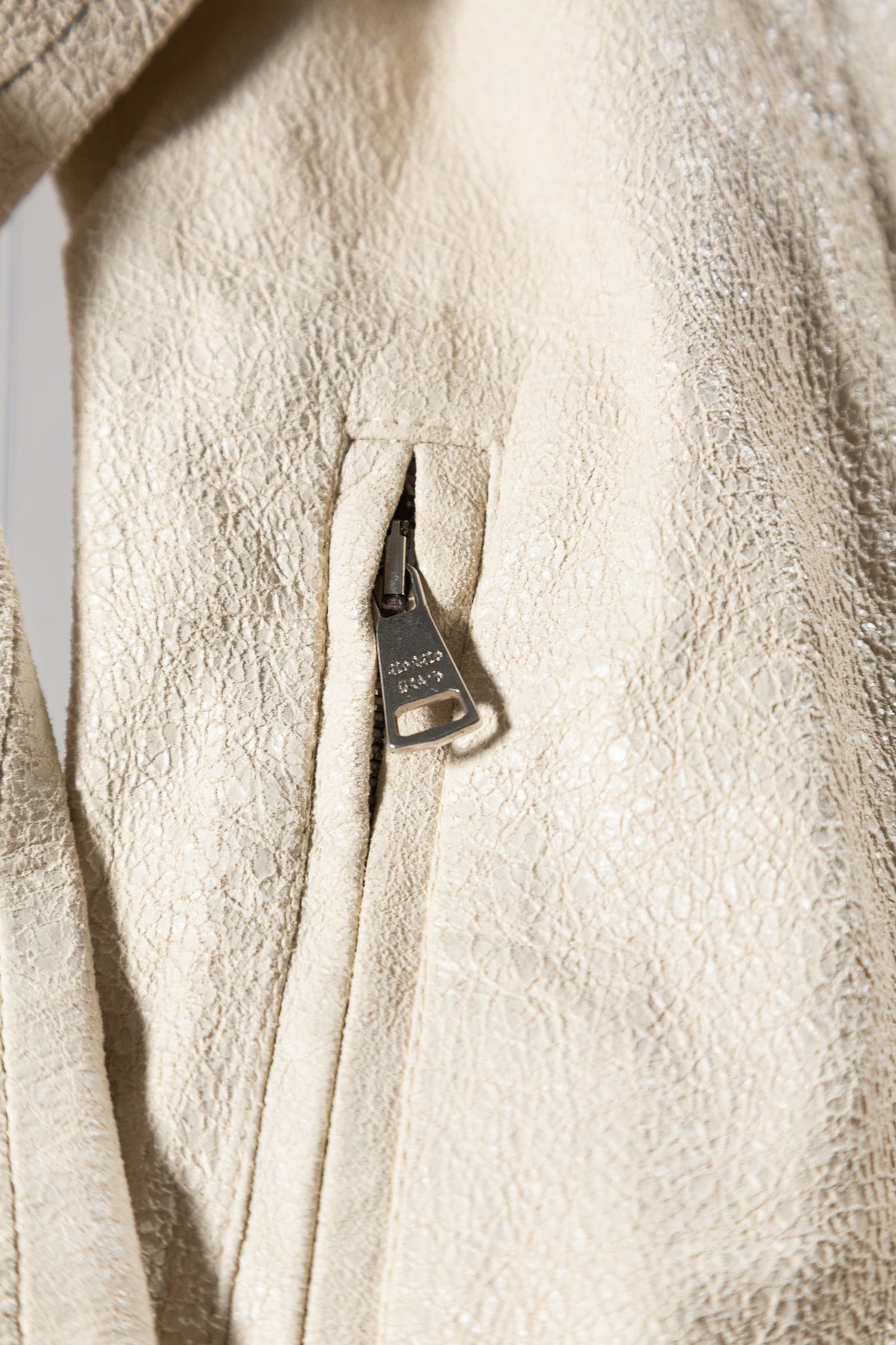 GIORGIO BRATO CREAM ASYMMETRIC LEATHER JACKET