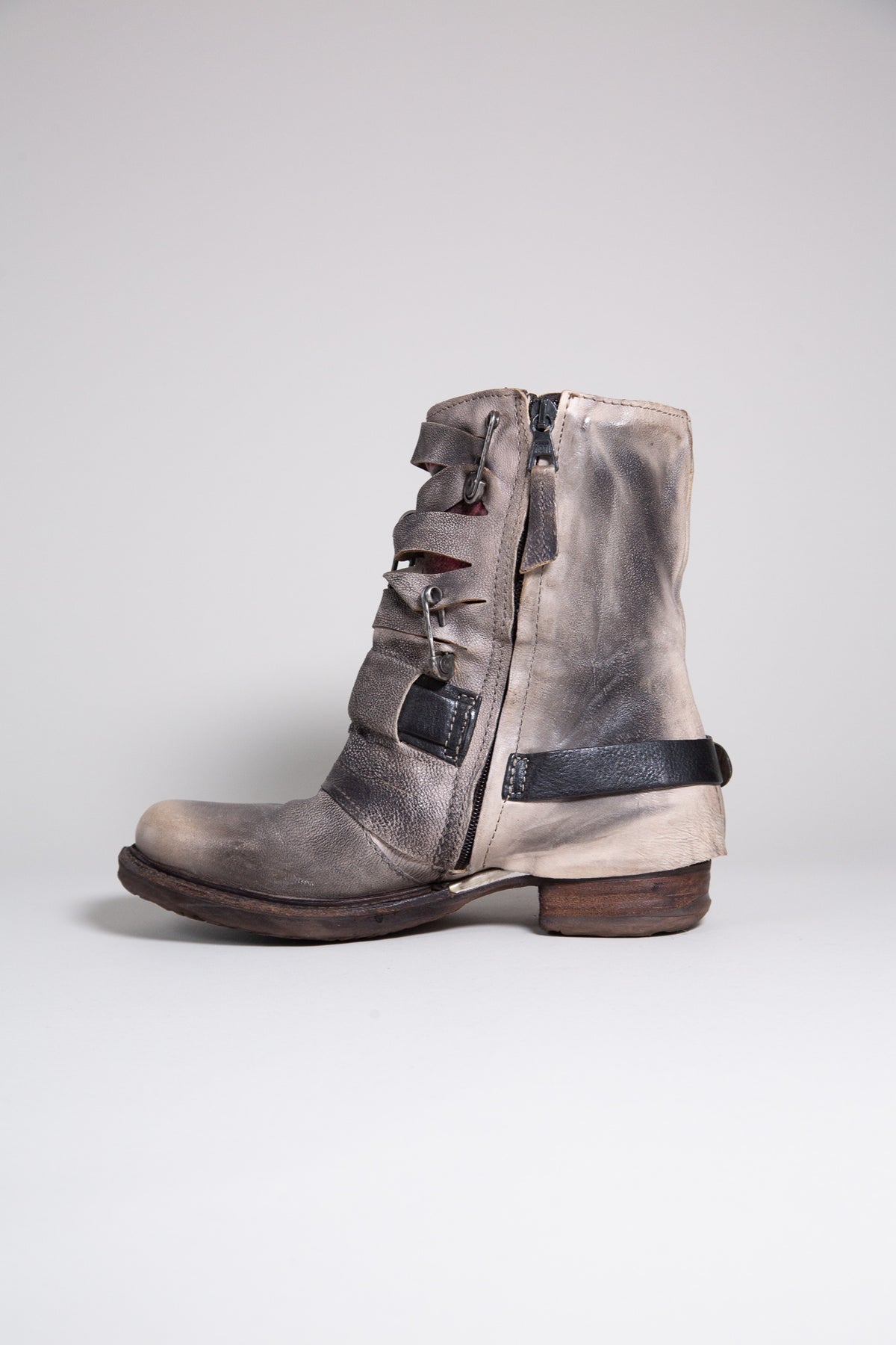 DISTRESSED GREY LEATHER MULTI-STRAP BIKER BOOTS