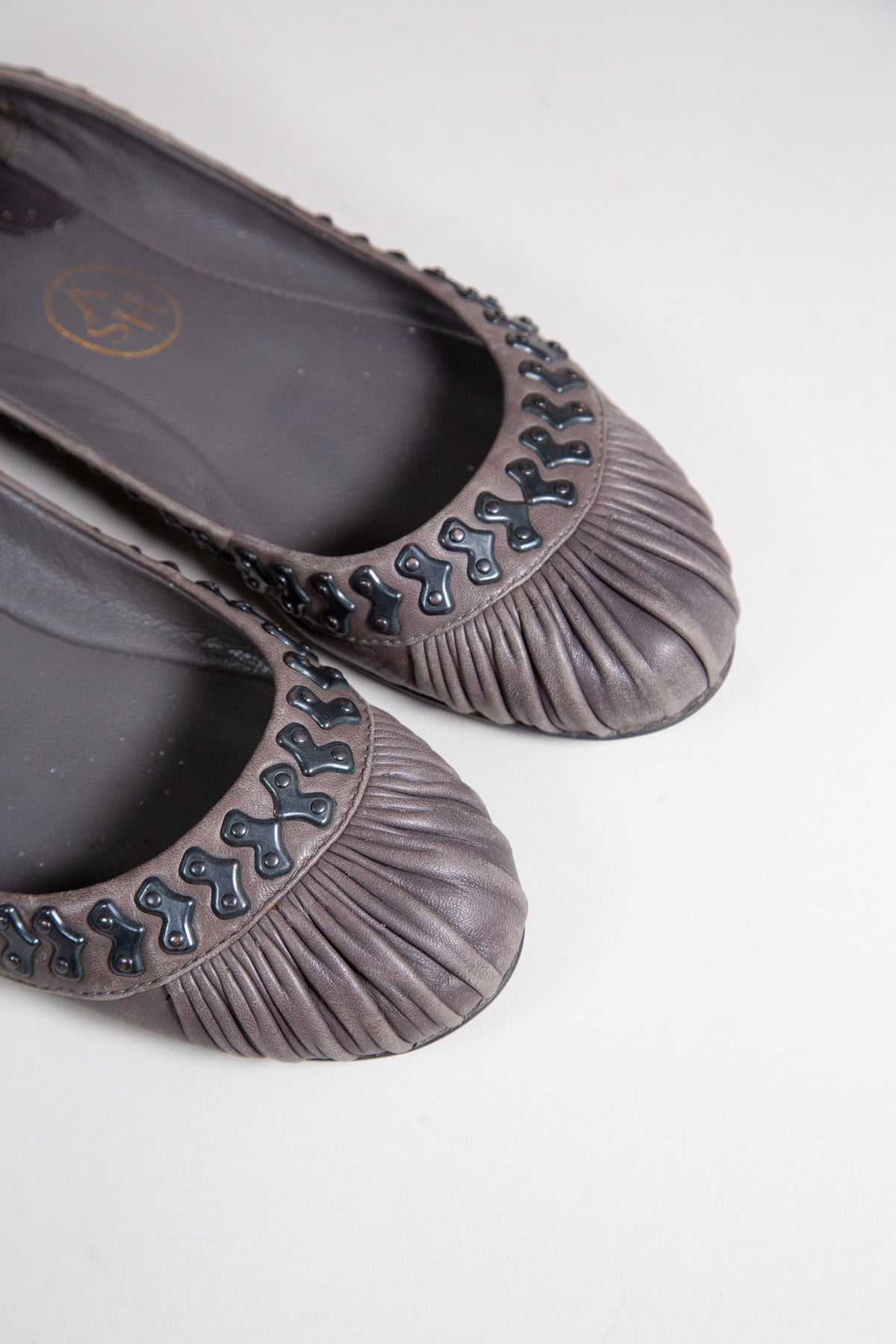 DARK GREY LEATHER EMBELLISHED BALLET FLATS