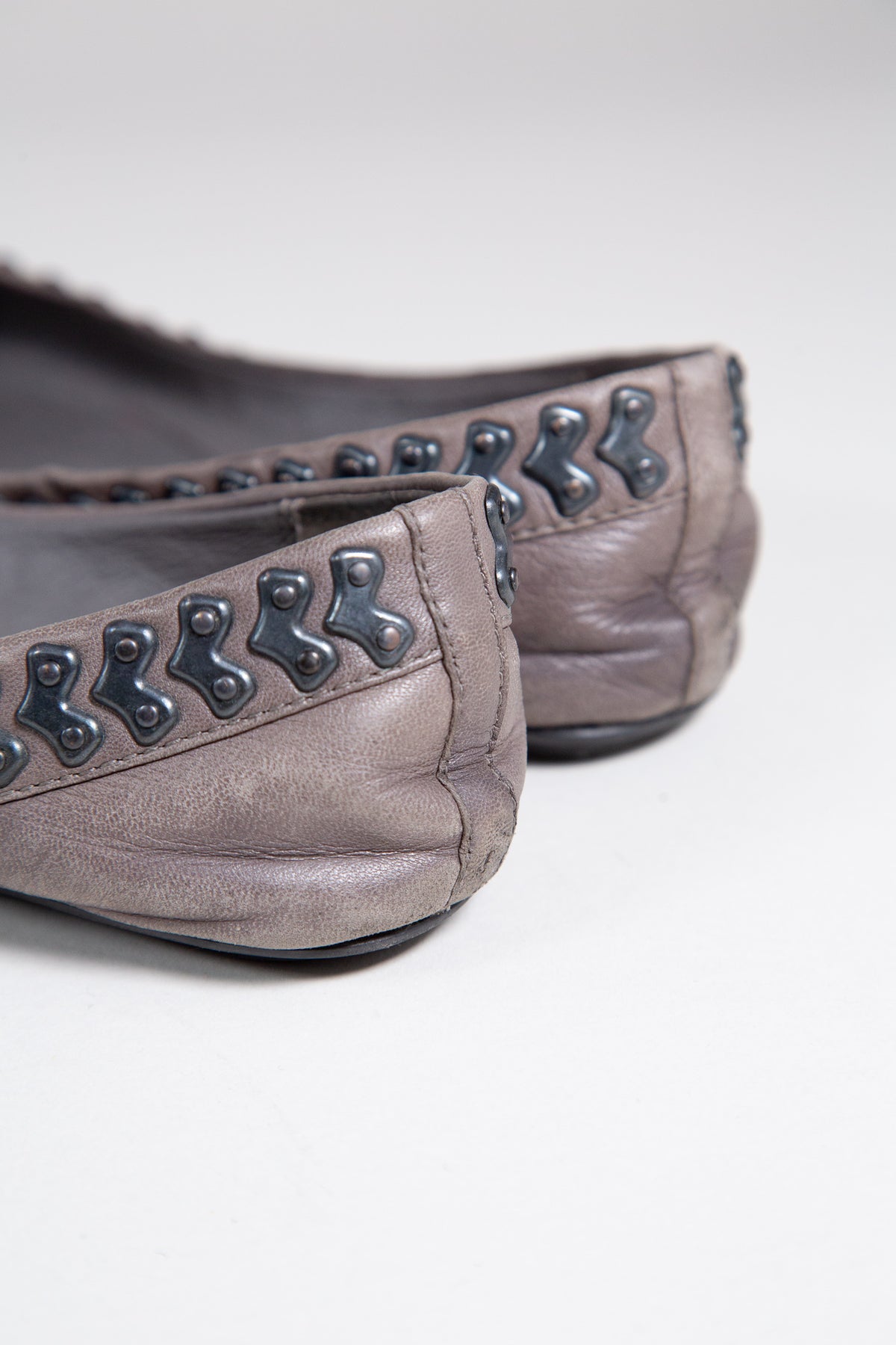 DARK GREY LEATHER EMBELLISHED BALLET FLATS