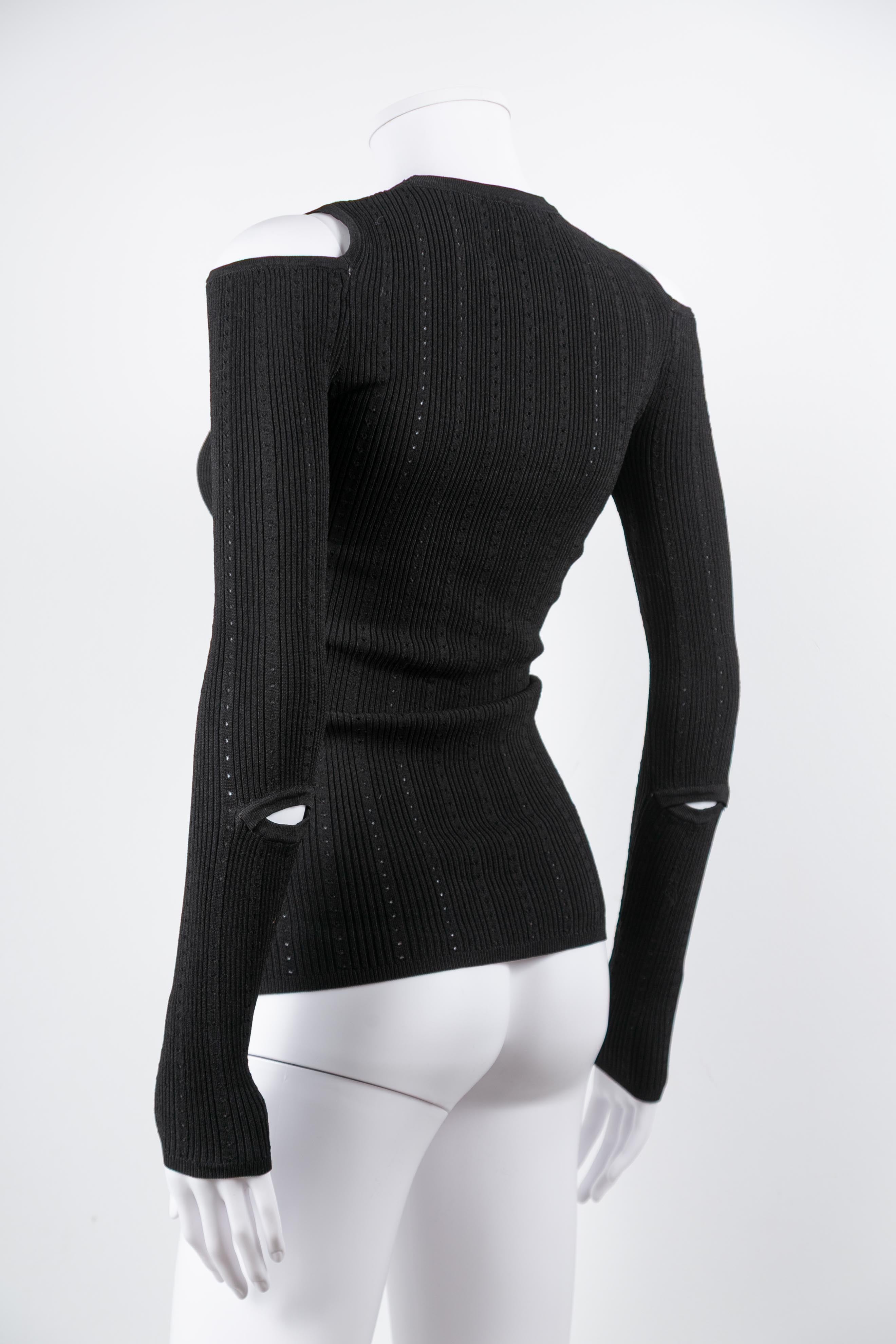 RIBBED CUT-OUT TOP