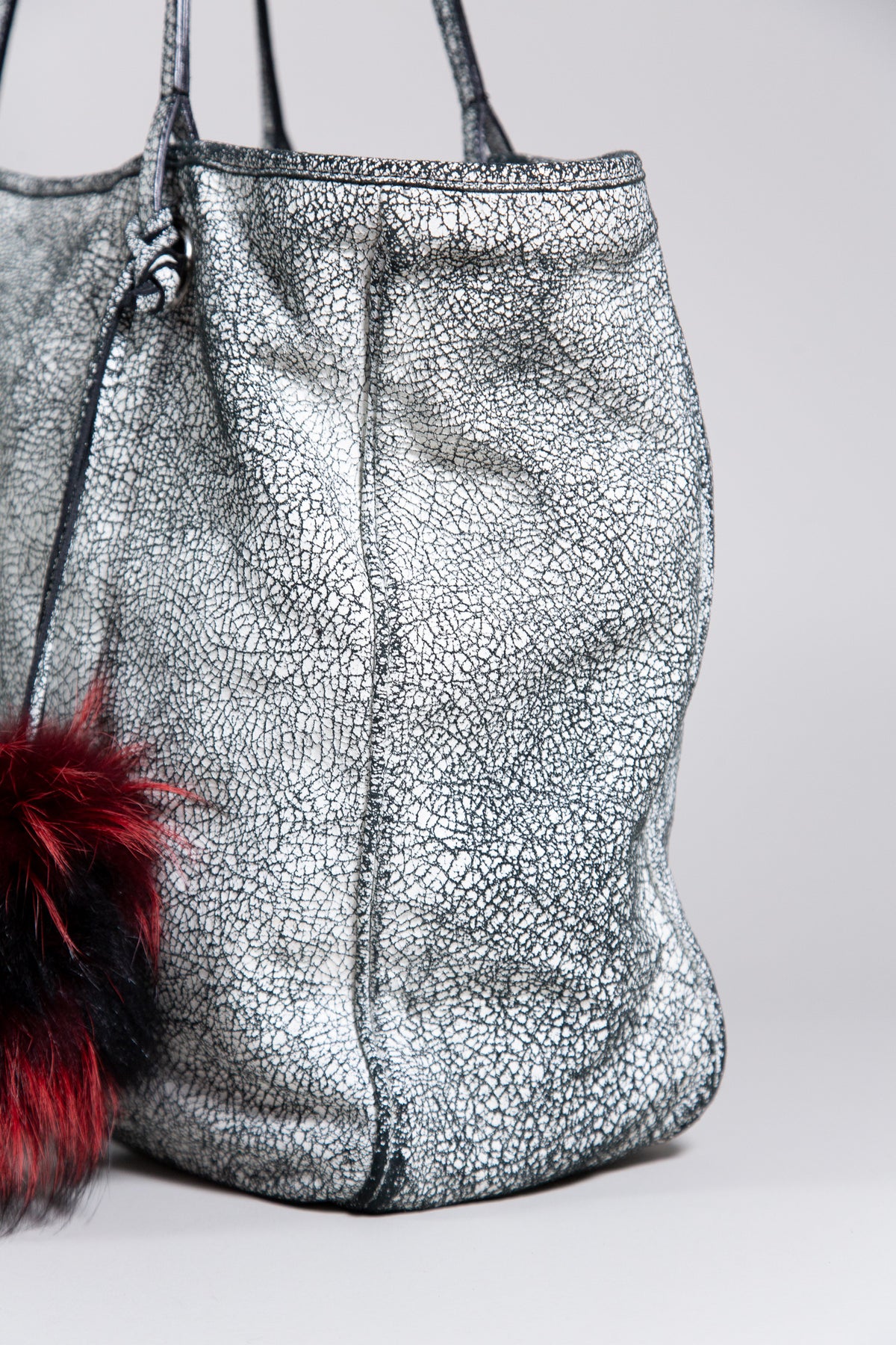PINKO WHITE CRACKLED LEATHER TOTE BAG