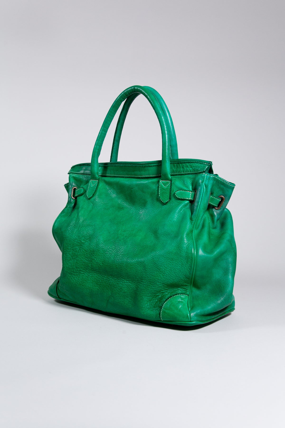 EMERALD GREEN LEATHER BUCKLE TRAVEL BAG