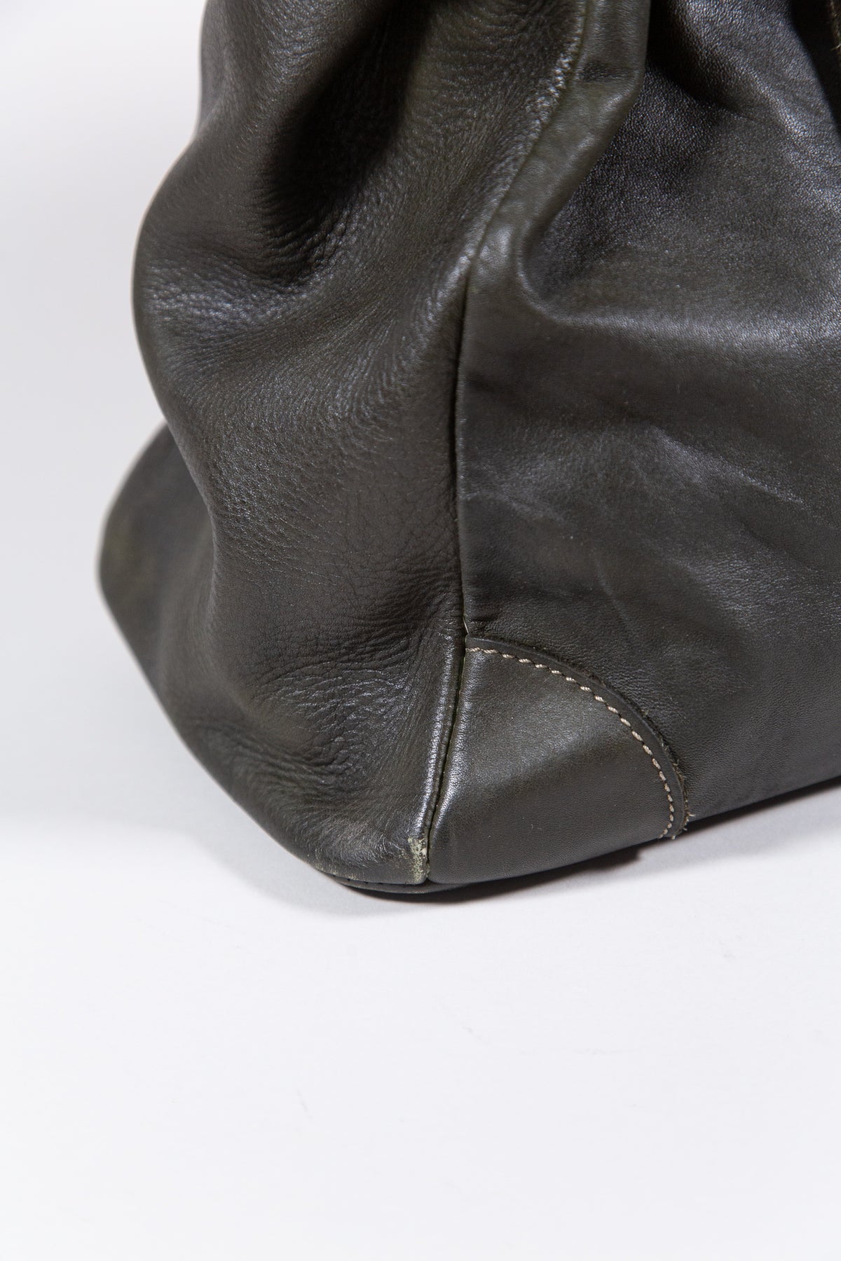 DARK GREEN LEATHER BELTED SLOUCHY TRAVEL BAG