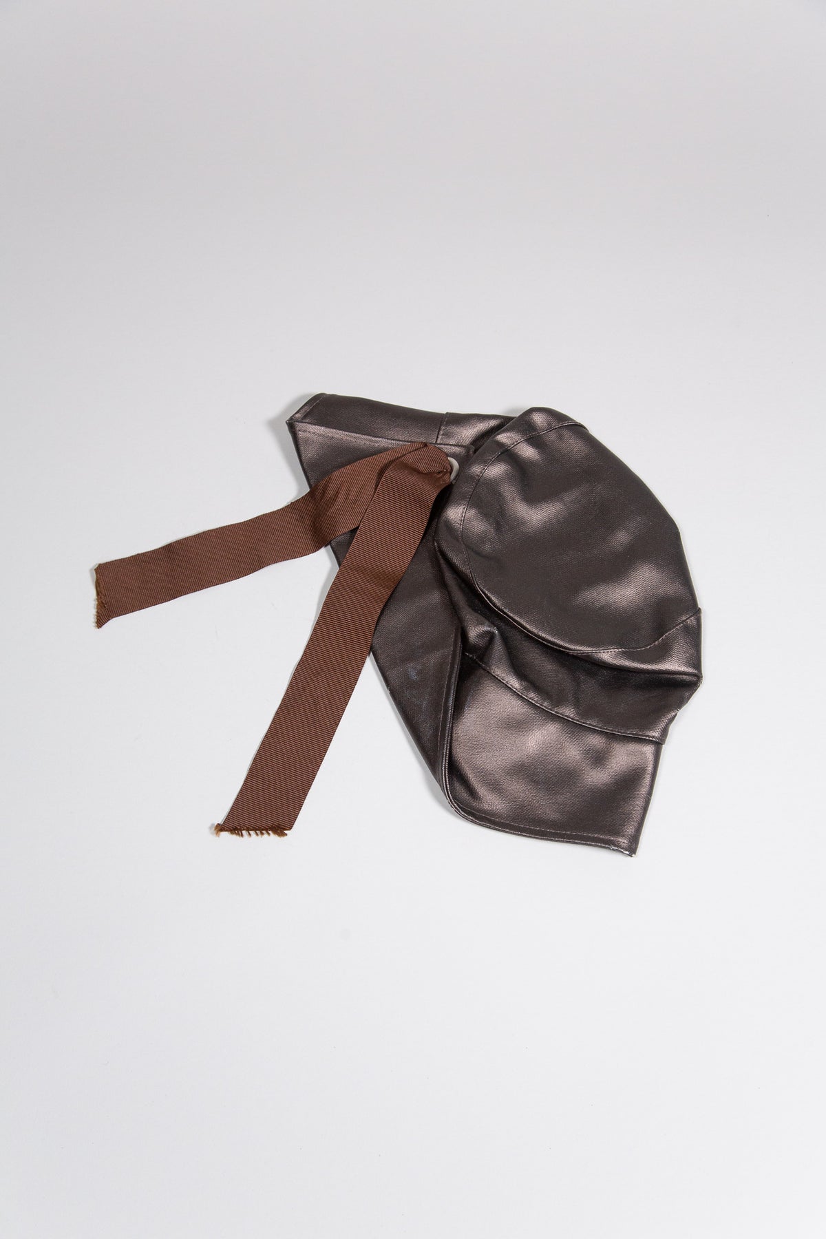 DARK BROWN LEATHER OVERSIZED SCULPTURAL BUCKET HAT